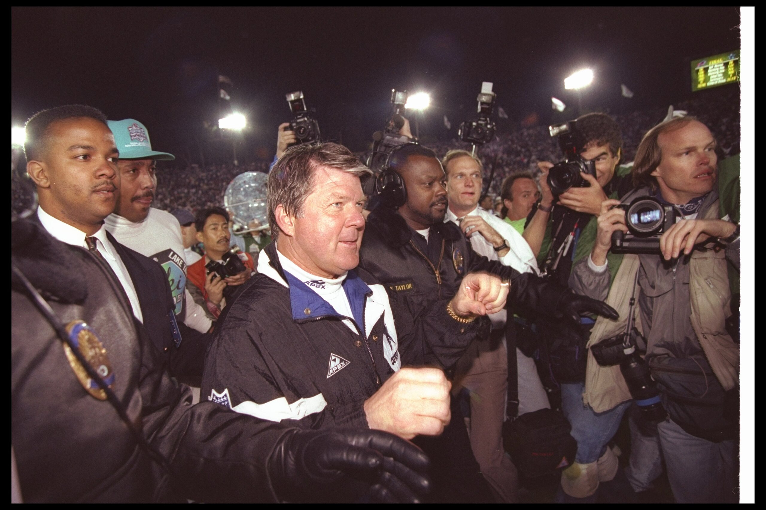 31 Jan 1993:  Dallas Cowboys head coach Jimmy Johnson celebrates after Super Bowl XXVII against the Buffalo Bills at the Rose Bowl in Pasadena, California.  The Cowboys won the game, 52-17. Mandatory Credit: Mike Powell  /Allsport