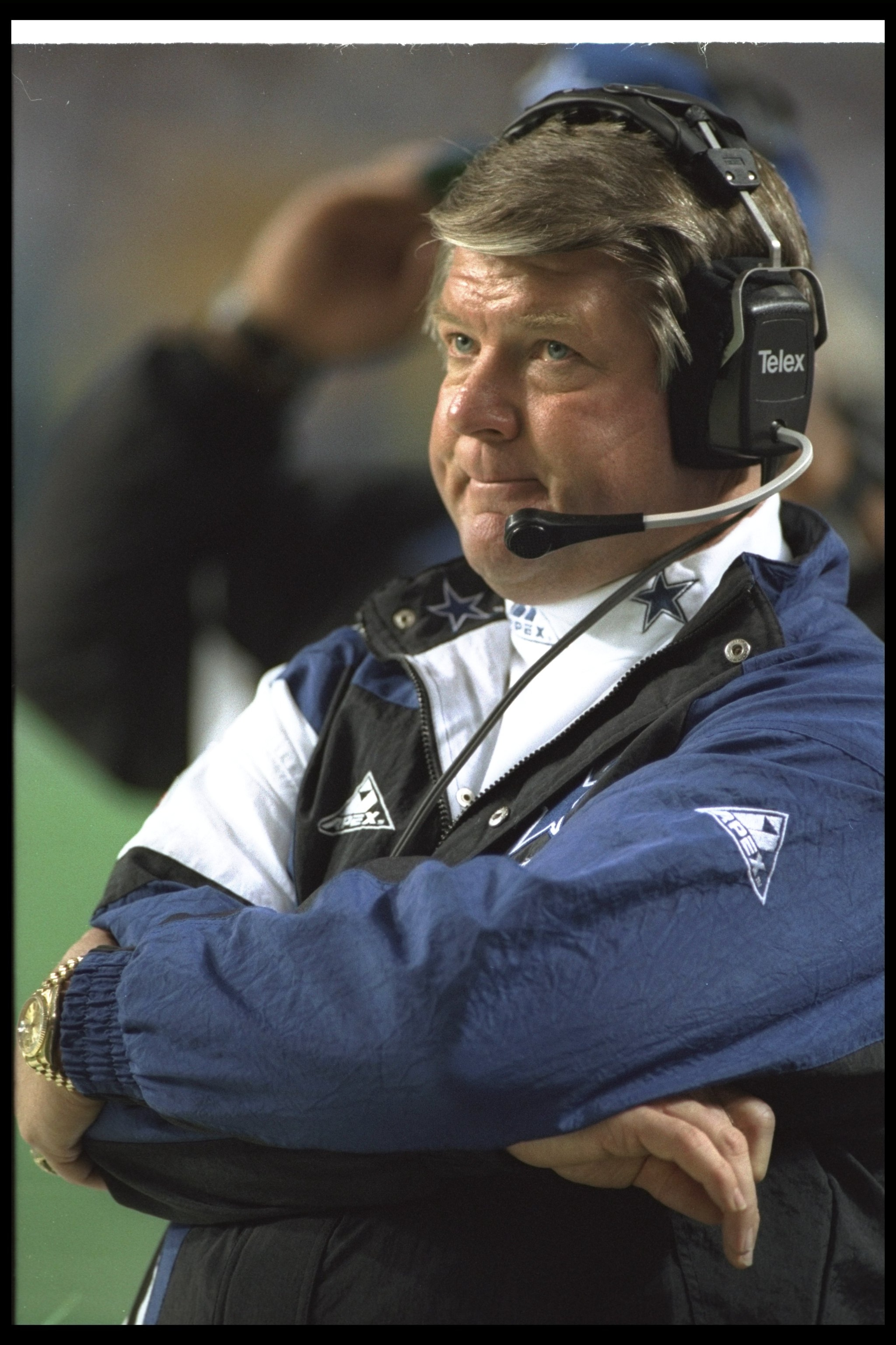 30 Jan 1994:  Dallas Cowboys head coach Jimmy Johnson looks on during Super Bowl XXVIII against the Buffalo Bills at the Georgia Dome in Atlanta, Georgia.  The Cowboys won the game, 30-13. Mandatory Credit: Jonathan Daniel  /Allsport