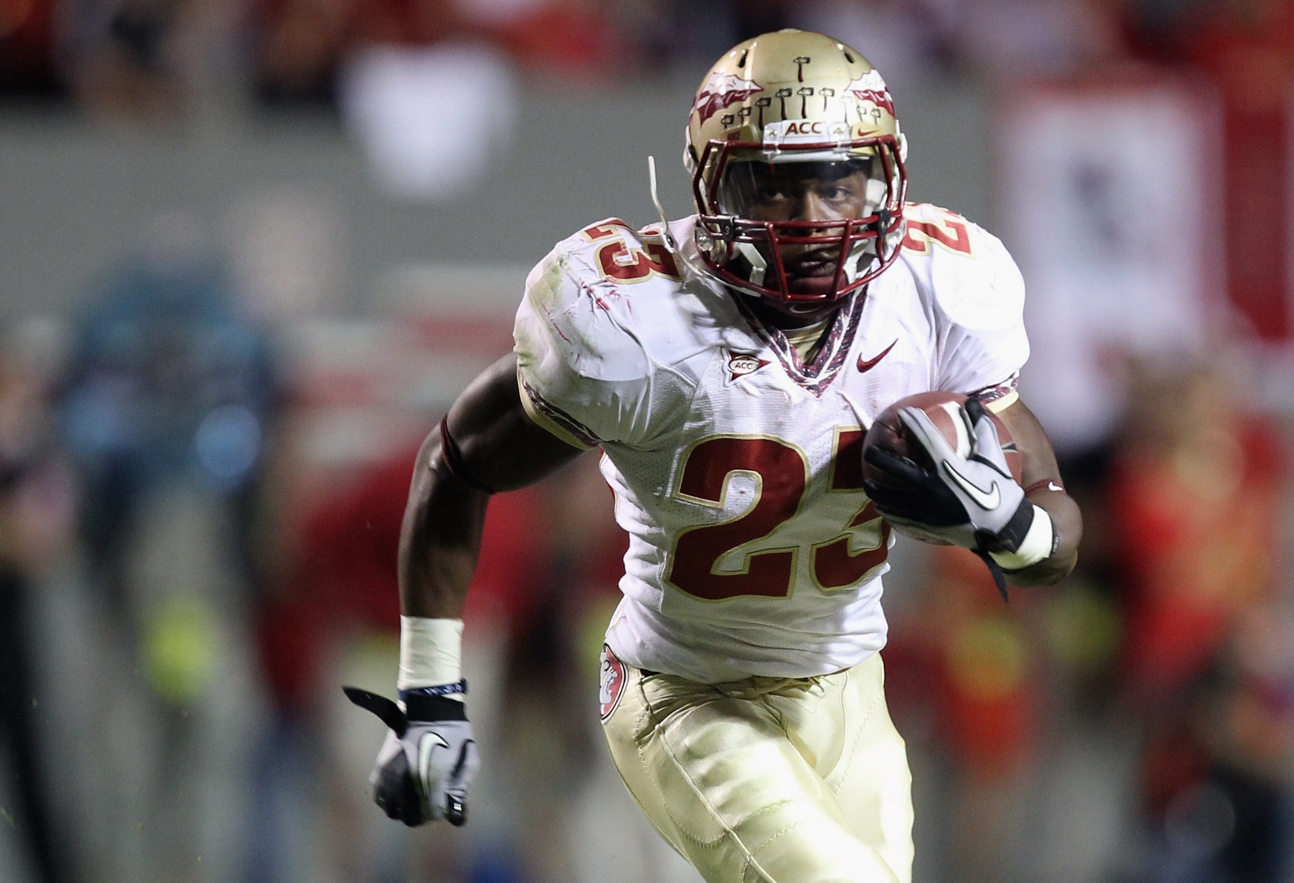 RALEIGH, NC - OCTOBER 28:  Chris Thompson #23 of the Florida State Seminoles runs with the ball against the North Carolina State Wolfpack during their game at Carter-Finley Stadium on October 28, 2010 in Raleigh, North Carolina.  (Photo by Streeter Lecka/