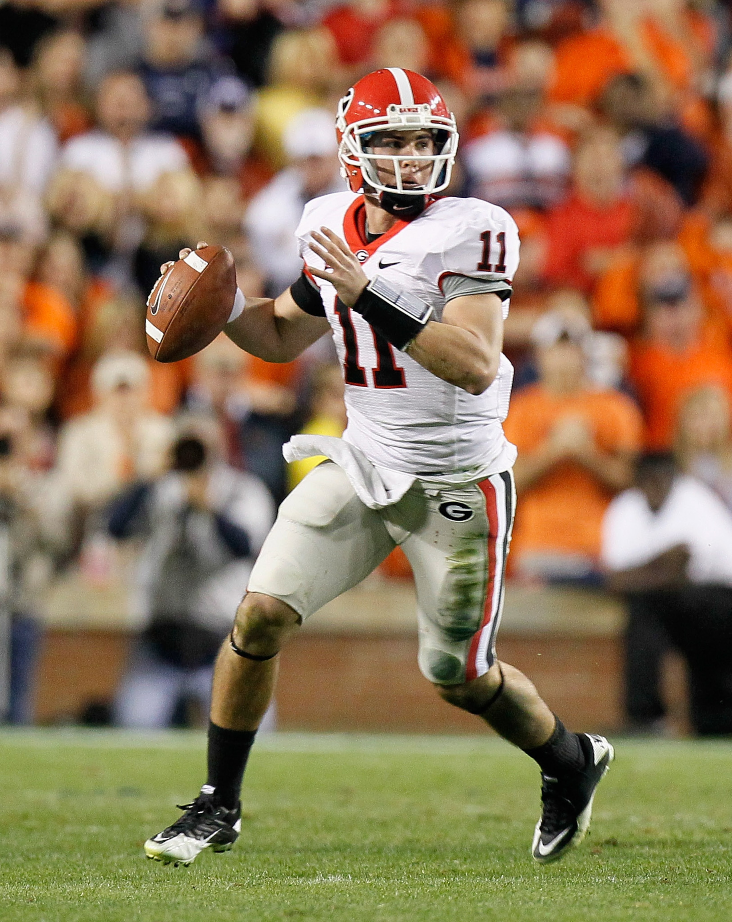 AUBURN, AL - NOVEMBER 13:  Quarterback Aaron Murray #11 of the Georgia Bulldogs against the Auburn Tigers at Jordan-Hare Stadium on November 13, 2010 in Auburn, Alabama.  (Photo by Kevin C. Cox/Getty Images)