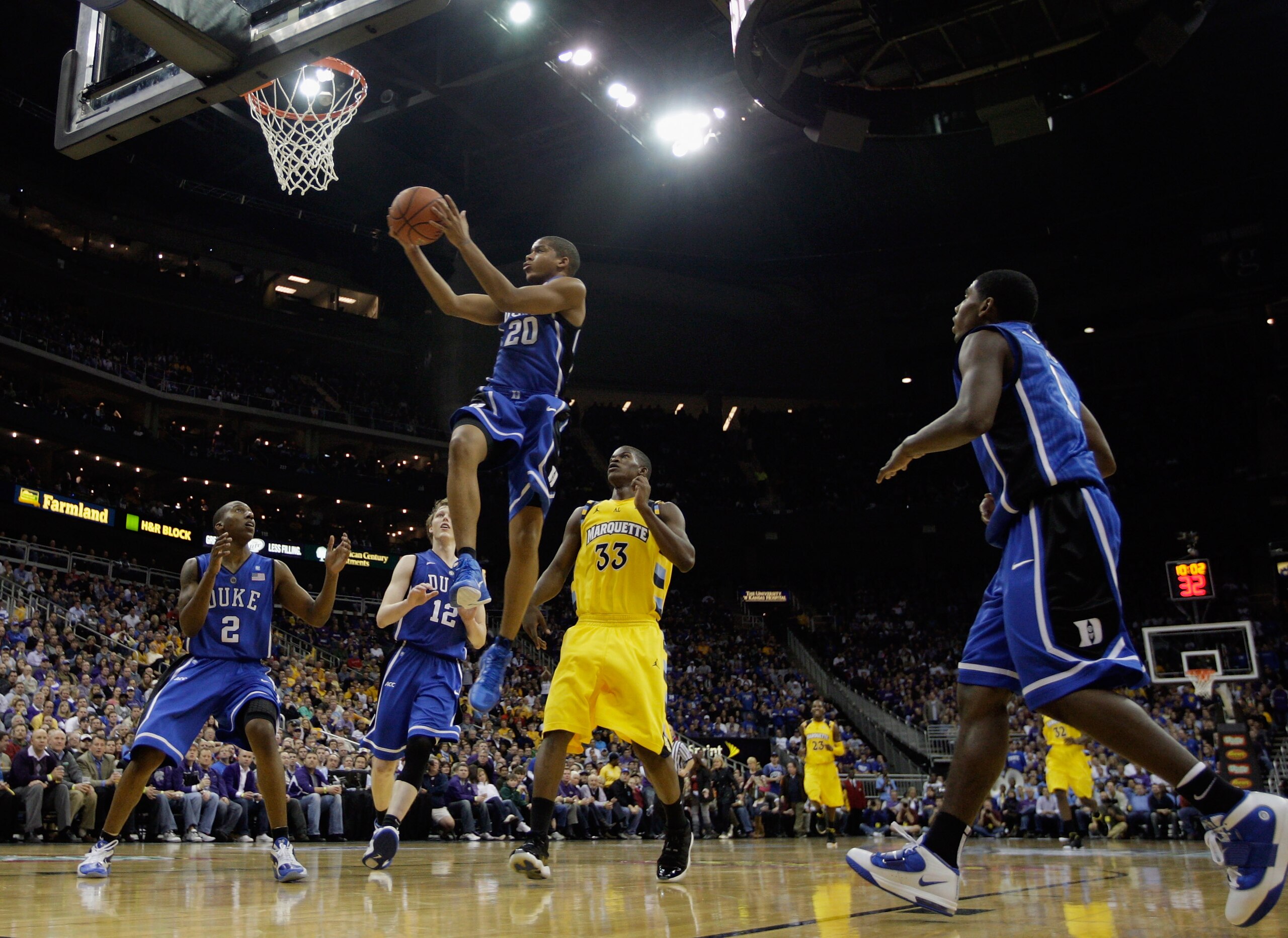 KANSAS CITY, MO - NOVEMBER 22:  Andre Dawkins #20 of the Duke Blue Devils in action during the CBE Classic game against the Marquette Golden Eagles on November 22, 2010 at the Sprint Center in Kansas City, Missouri.  (Photo by Jamie Squire/Getty Images)