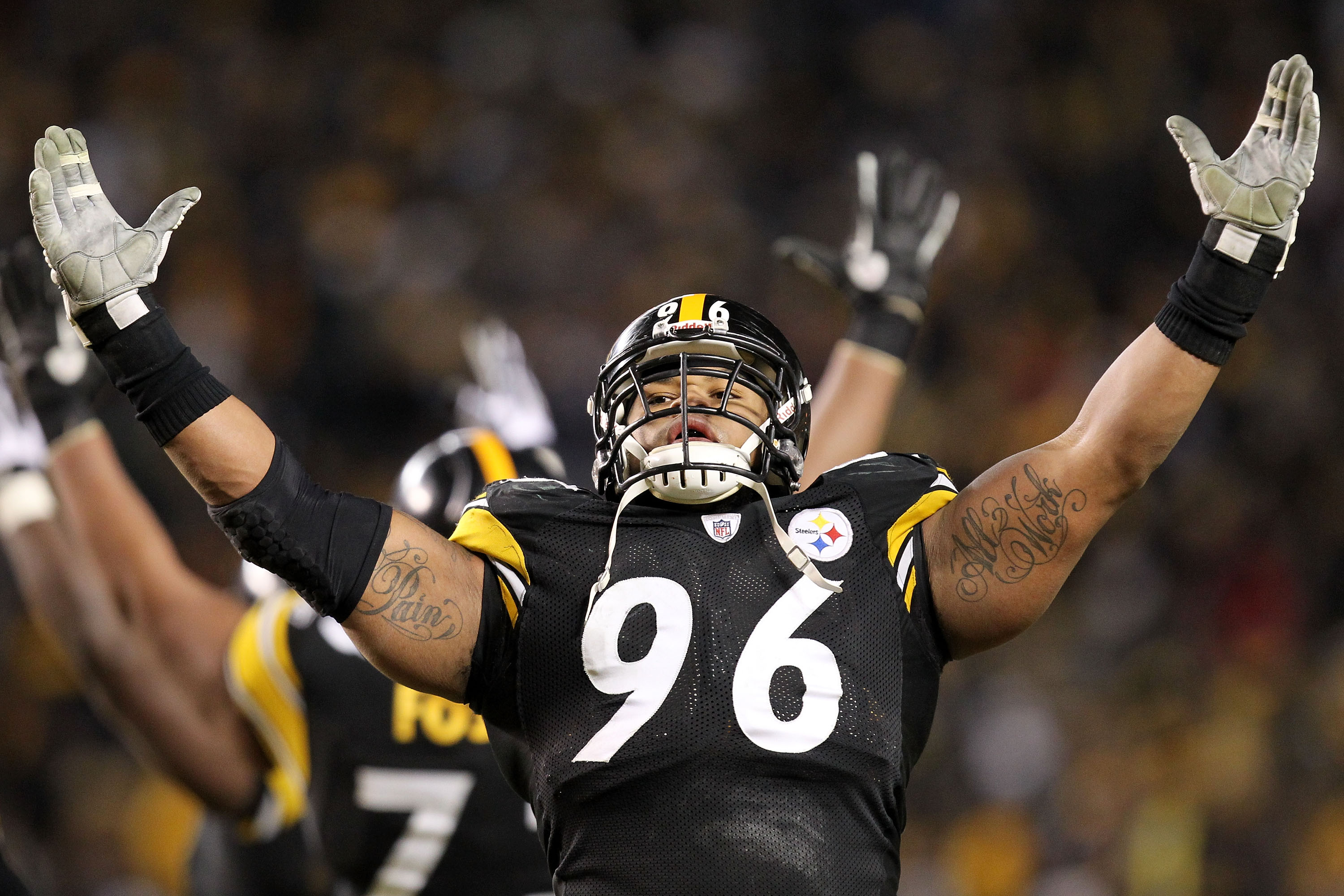 Pittsburgh Steelers defensive end Ziggy Hood (96) walks the