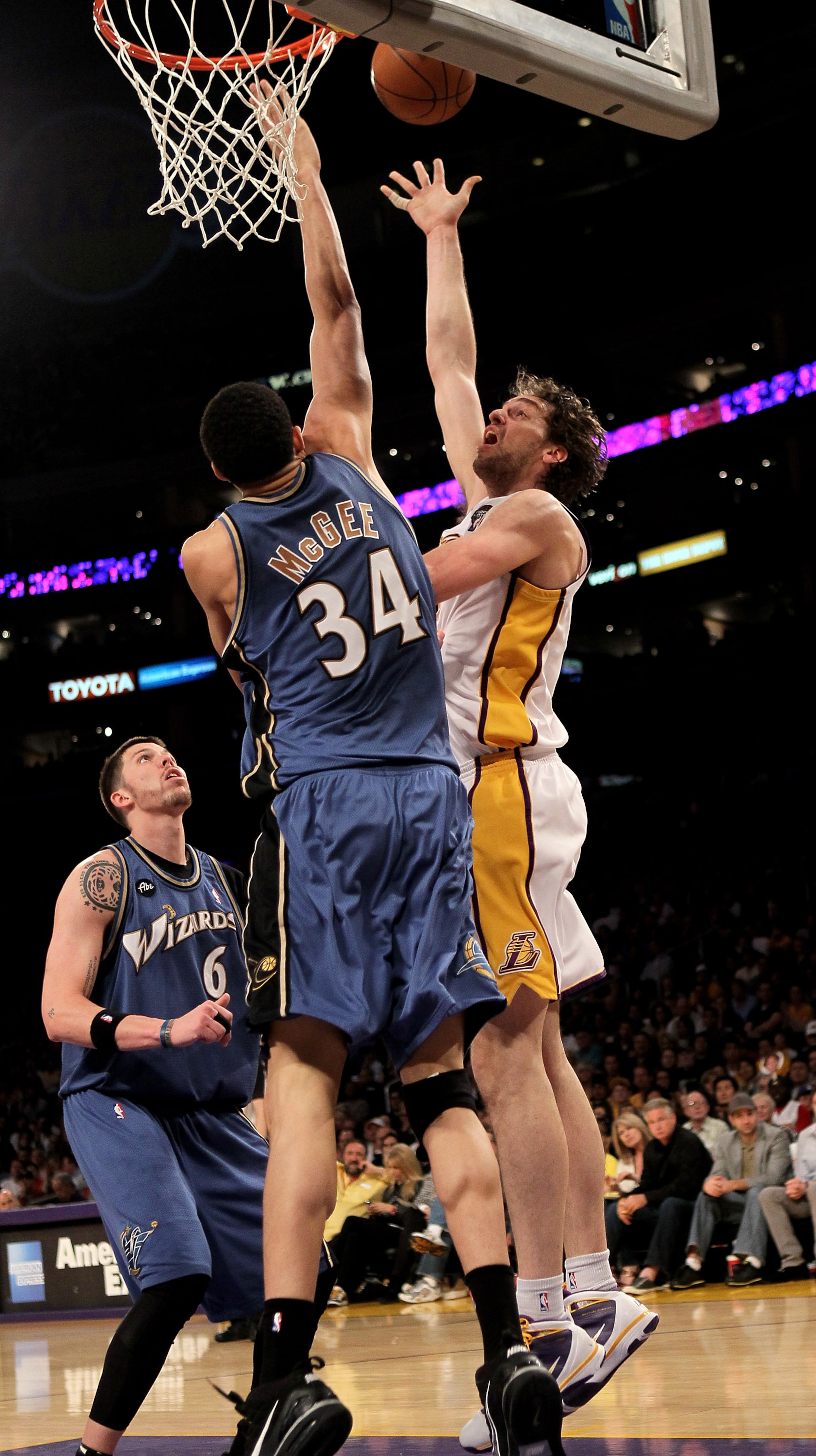 LOS ANGELES - MARCH 21:   Pau Gasol #16 of the Los Angeles Lakers shoots over JaVale McGee #34 of the Washington Wizards on March 21, 2010 at Staples Center in Los Angeles, California.  The Lakers won 99-92.  NOTE TO USER: User expressly acknowledges and