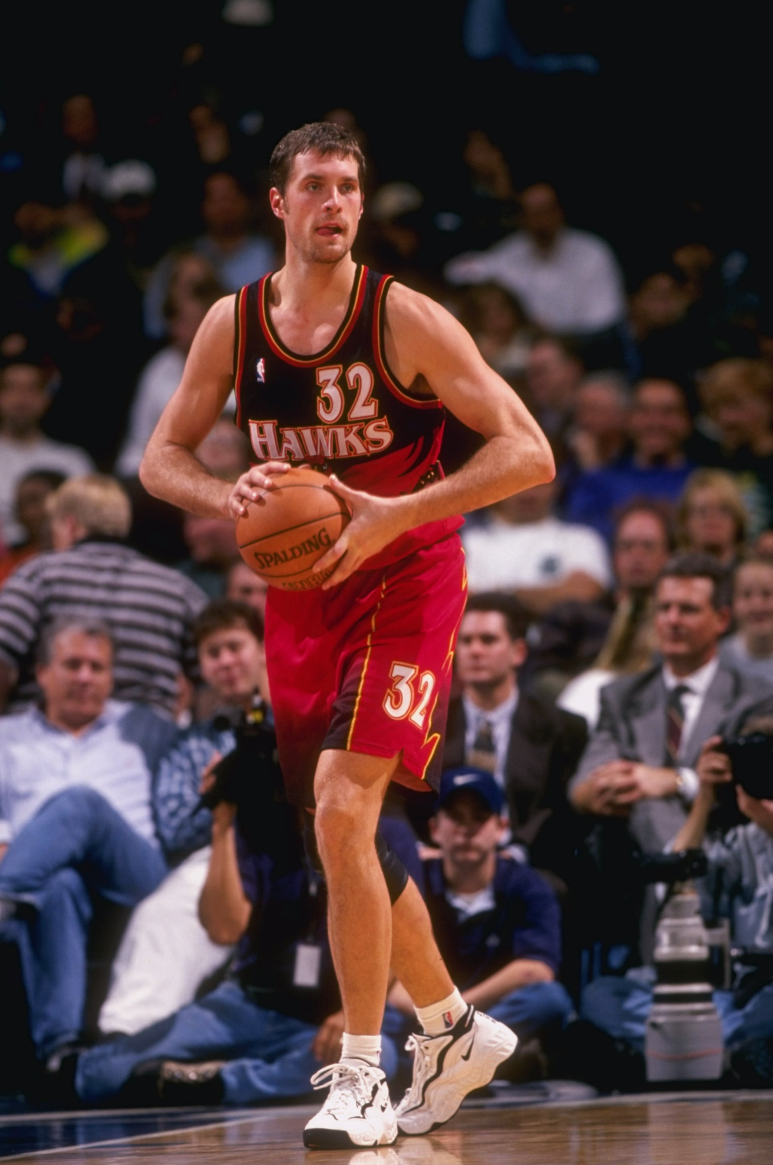 2 Dec 1997:  Forward Christian Laettner of the Atlanta Hawks moves the ball during a game against the Dallas Mavericks at the Reunion Arena in Dallas, Texas.  The Hawks won the game, 112-79. Mandatory Credit: Stephen Dunn  /Allsport