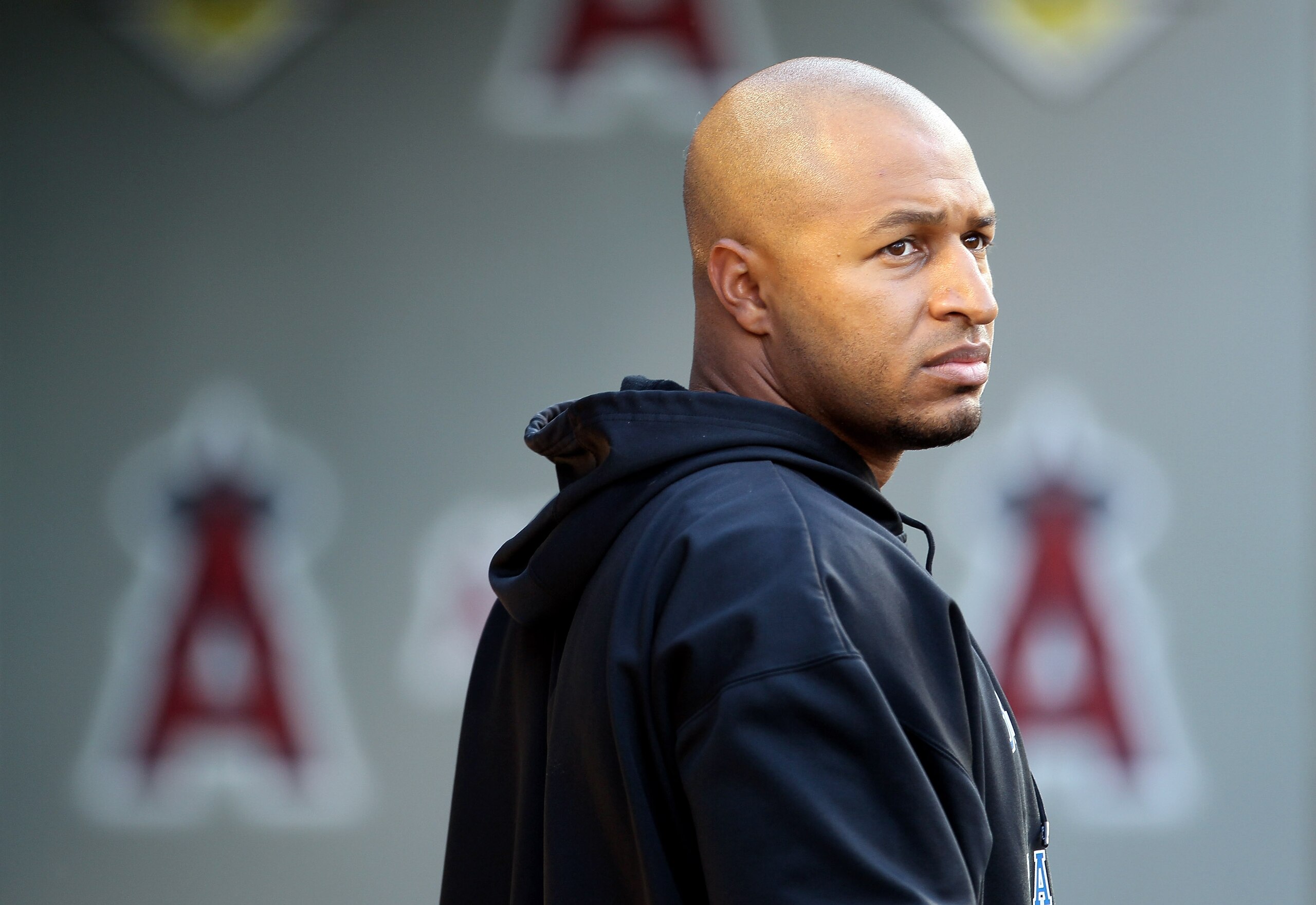 ANAHEIM, CA - MAY 24:  Vernon Wells #10 of the Toronto Blue Jays waits before the game against the Los Angeles Angels of Anaheim at Anaheim Stadium on May 24, 2010 in Anaheim, California.  (Photo by Jeff Gross/Getty Images)