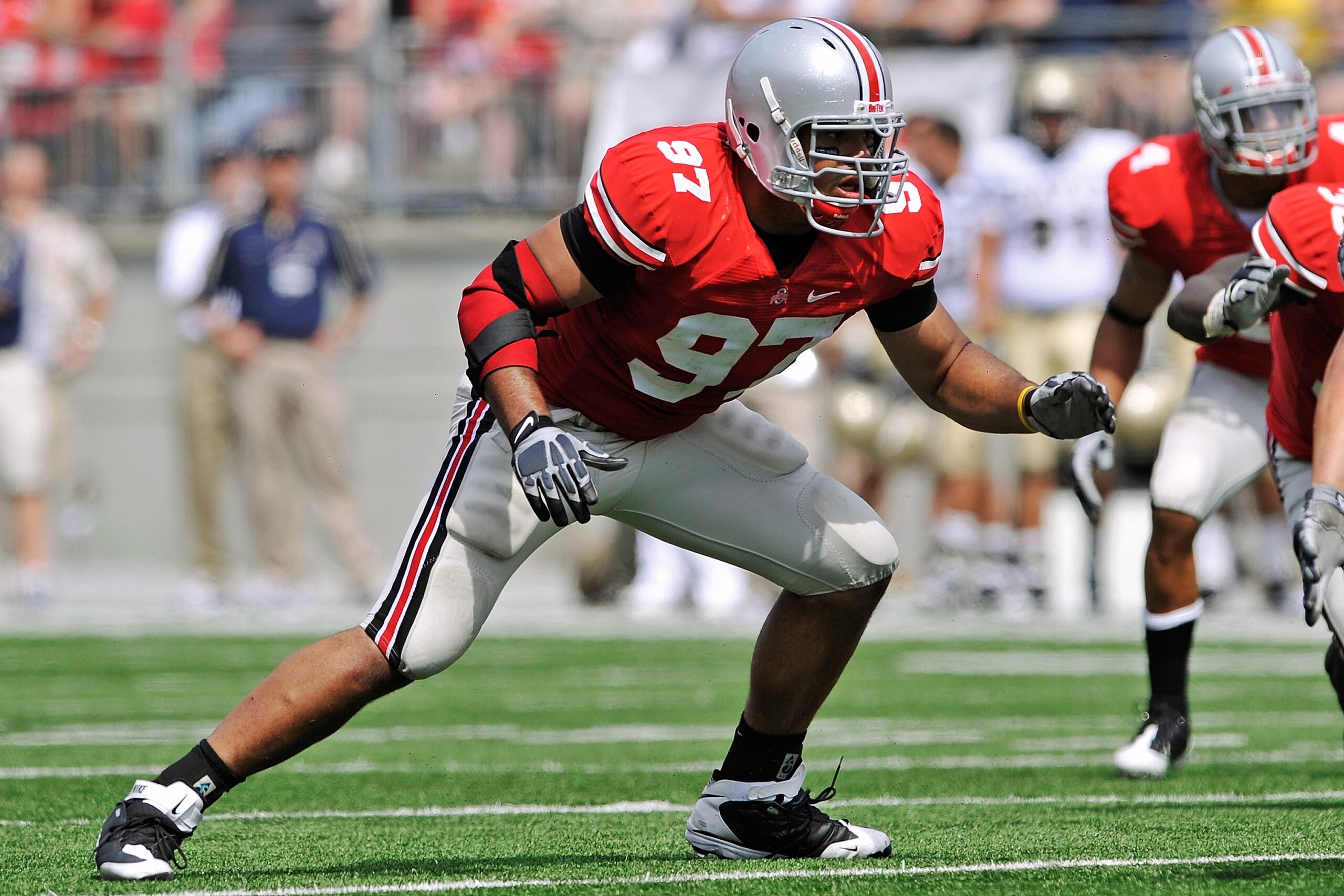 COLUMBUS, OH - SEPTEMBER 05:  Defensive lineman Cameron Heyward #97 of the Ohio State Buckeyes takes off from the line of scrimmage against the Navy Midshipmen at Ohio Stadium on September 5, 2009 in Columbus, Ohio.  (Photo by Jamie Sabau/Getty Images)
