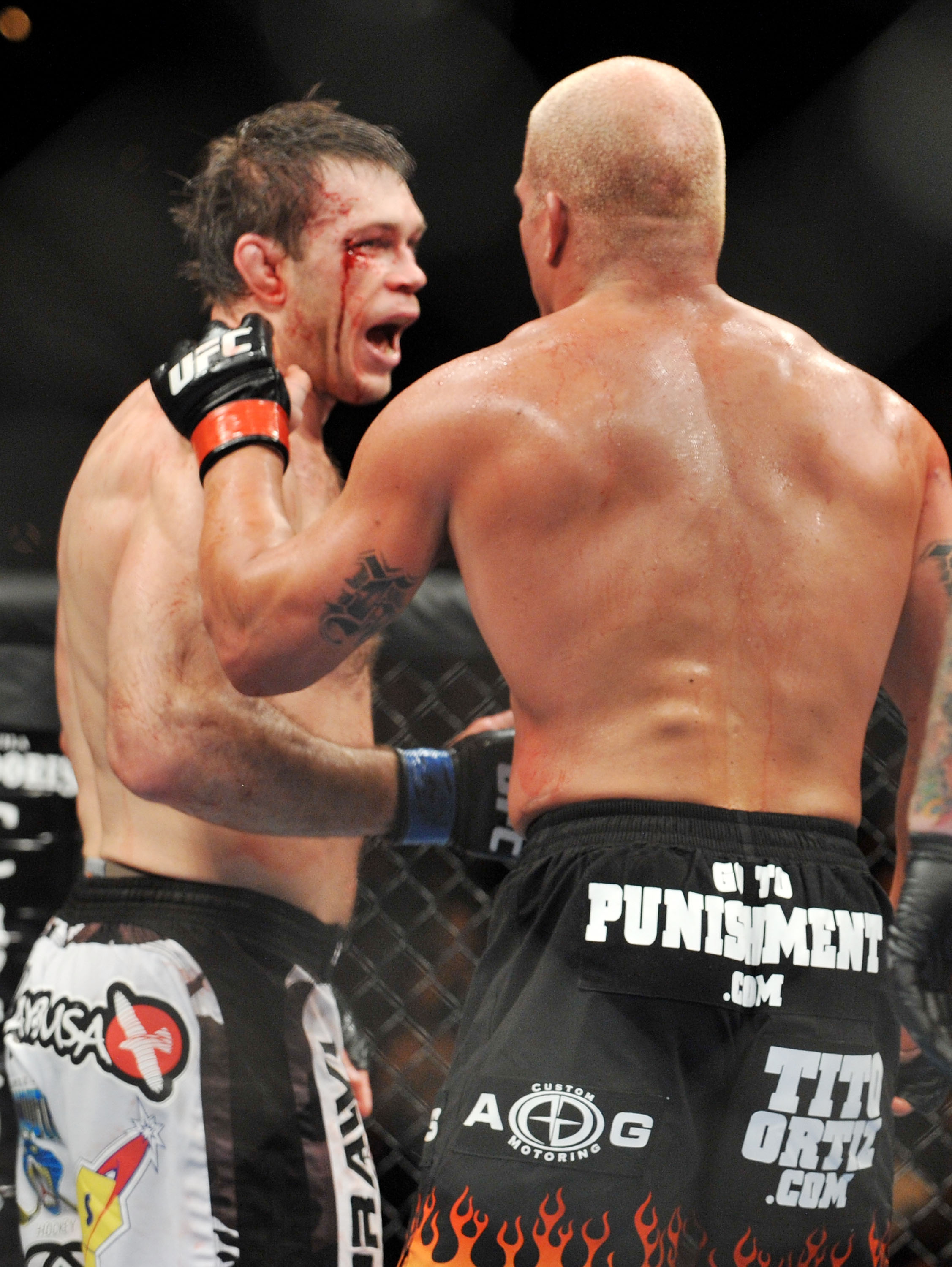 LAS VEGAS - NOVEMBER 21:  Tito Ortiz and Forrest Griffin congratulate each other after Griffin wins their Light Heavyweight Fight at the UFC 106 at Mandalay Bay Events Center on November 21, 2009 in Las Vegas, Nevada. (Photo by Jon Kopaloff/Getty Images)