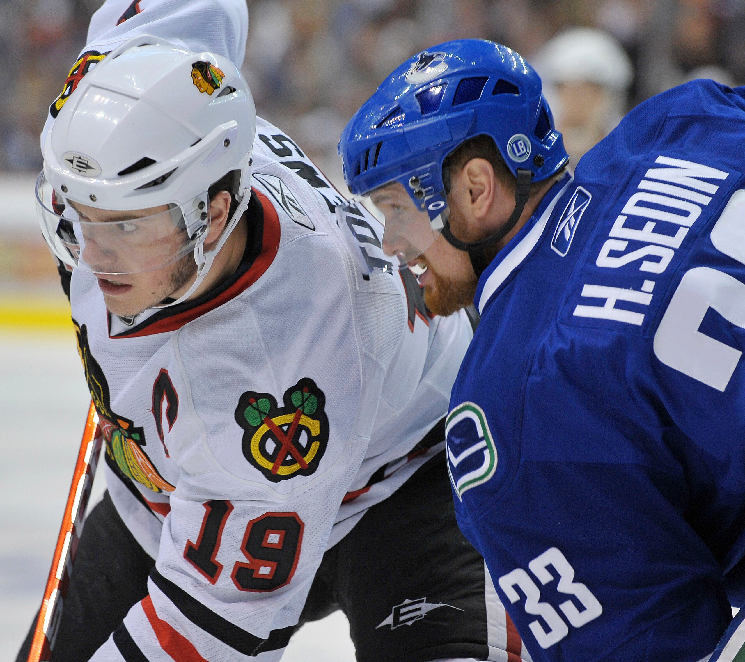 VANCOUVER, CANADA - MAY 9: Jonathan Toews #19 of the Chicago Blackhawks faces off against Henrik Sedin #33 of the Vancouver Canucks during Game Five of the Western Conference Semifinals of the 2009 Stanley Cup Playoffs on May 09, 2009 at General Motors Pl