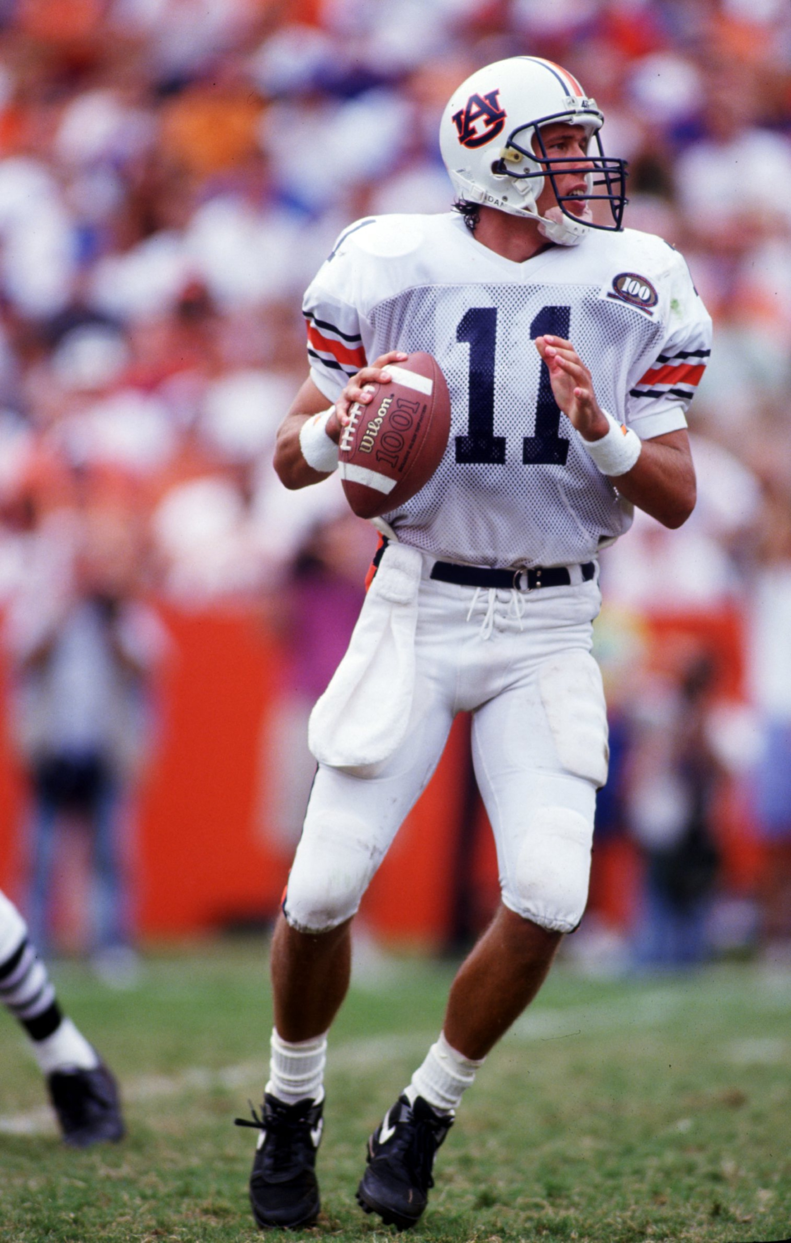 17 Oct 1992: Auburn University QB Stan White fades back to pass against Florida. 17 Oct 1992: Auburn University QB Stan White fades back to pass against Florida.