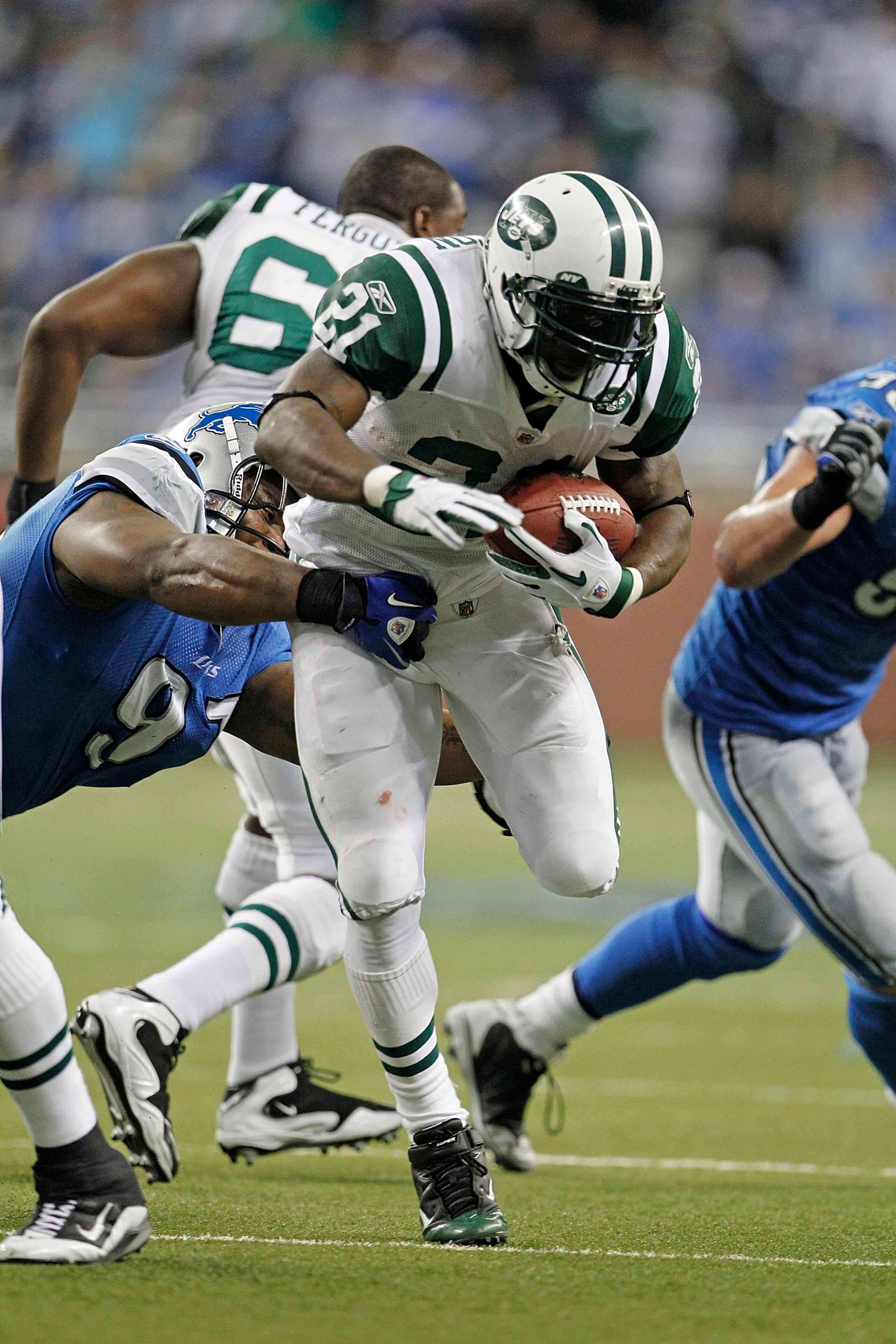 DETROIT - NOVEMBER 07: LaDainian Tomlinson #21 of the New York Jets runs for a short gain during the third quarter of the game against the Detroit Lions at Ford Field on November 7, 2010 in Detroit, Michigan. The Jets defeated the Lions 23-20 in overtime DETROIT - NOVEMBER 07: LaDainian Tomlinson #21 of the New York Jets runs for a short gain during the third quarter of the game against the Detroit Lions at Ford Field on November 7, 2010 in Detroit, Michigan. The Jets defeated the Lions 23-20 in overtime