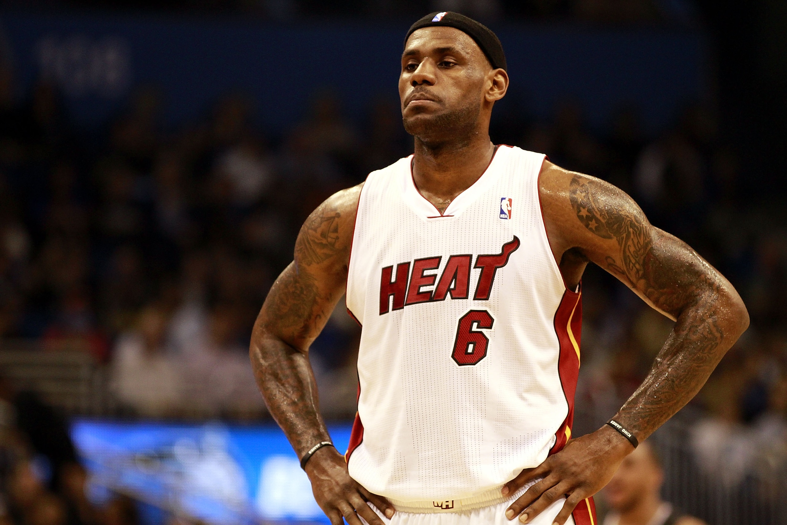 ORLANDO, FL - FEBRUARY 03:  Forward LeBron James #6 of the Miami Heat against the Orlando Magic at Amway Arena on February 3, 2011 in Orlando, Florida. NOTE TO USER: User expressly acknowledges and agrees that, by downloading and or using this photograph,