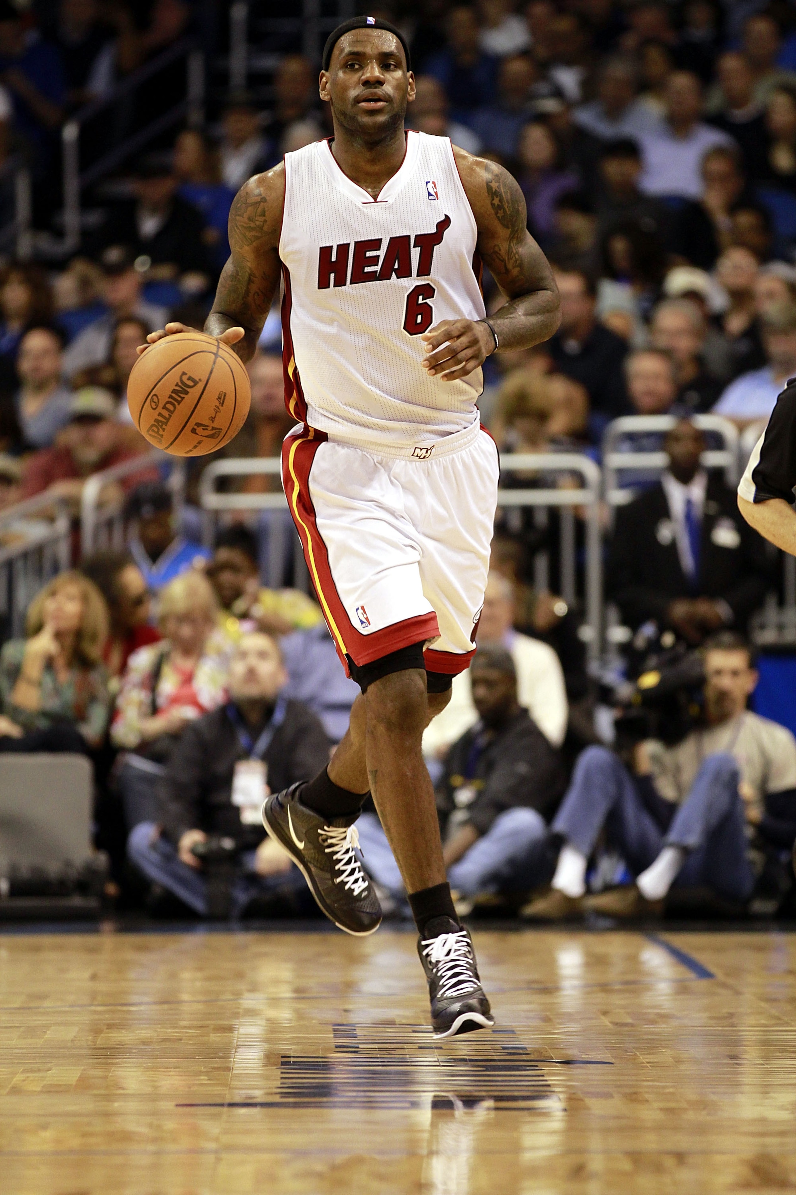 ORLANDO, FL - FEBRUARY 03:  Forward LeBron James #6 of the Miami Heat against the Orlando Magic at Amway Arena on February 3, 2011 in Orlando, Florida. NOTE TO USER: User expressly acknowledges and agrees that, by downloading and or using this photograph,