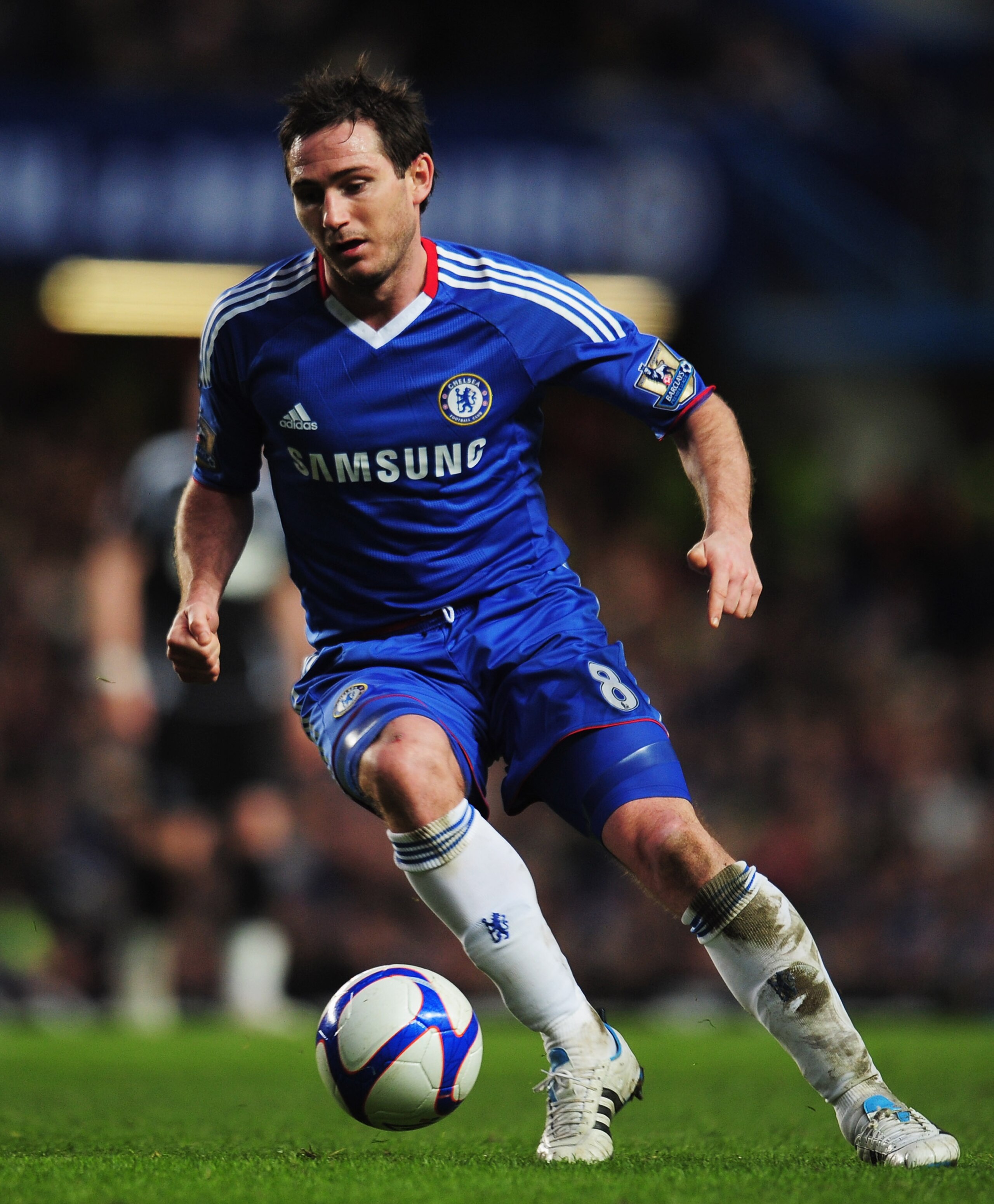 LONDON, ENGLAND - JANUARY 09:  Frank Lampard of Chelsea in action during the FA Cup sponsored by E.ON 3rd round match between Chelsea and Ipswich Town at Stamford Bridge on January 9, 2011 in London, England.  (Photo by Shaun Botterill/Getty Images)