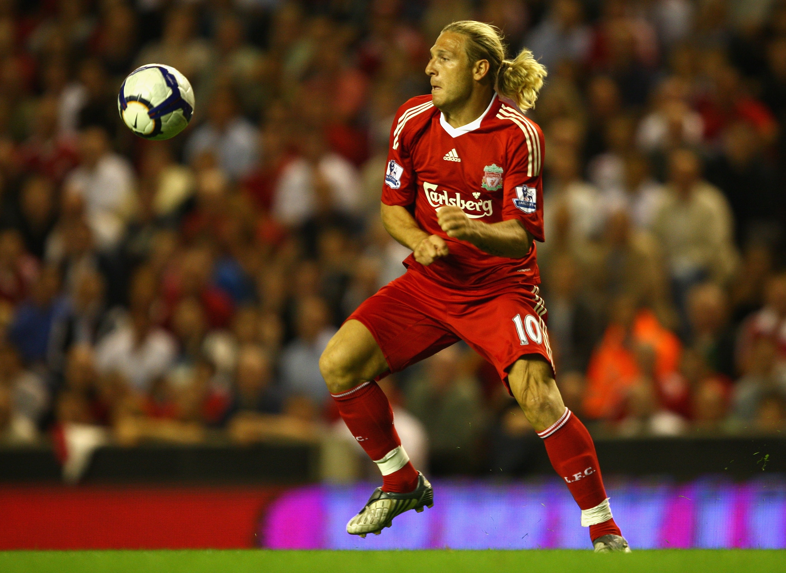 LIVERPOOL, ENGLAND - AUGUST 19:  Andriy Voronin of Liverpool in action during the Barclays Premier League match between Liverpool and Stoke City at Anfield on August 19, 2009 in Liverpool, England.  (Photo by Clive Brunskill/Getty Images)