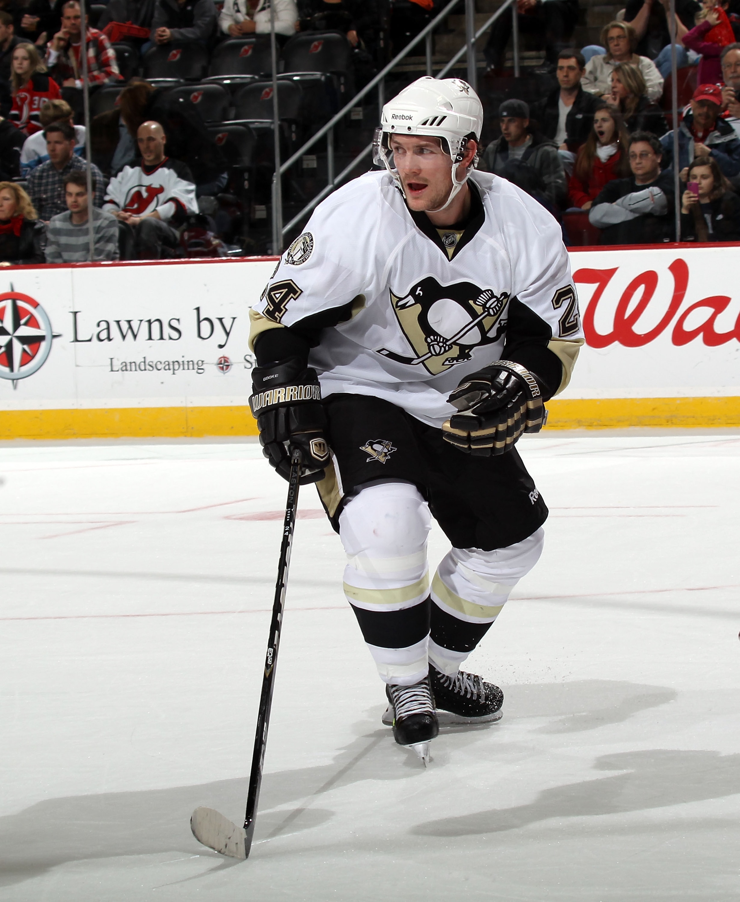 NEWARK, NJ - MARCH 04:  Matt Cooke #24 of the Pittsburgh Penguins skates against the New Jersey Devils at the Prudential Center on March 4, 2011 in Newark, New Jersey. The Devils defeated the Penguins 2-1 in overtime.  (Photo by Bruce Bennett/Getty Images