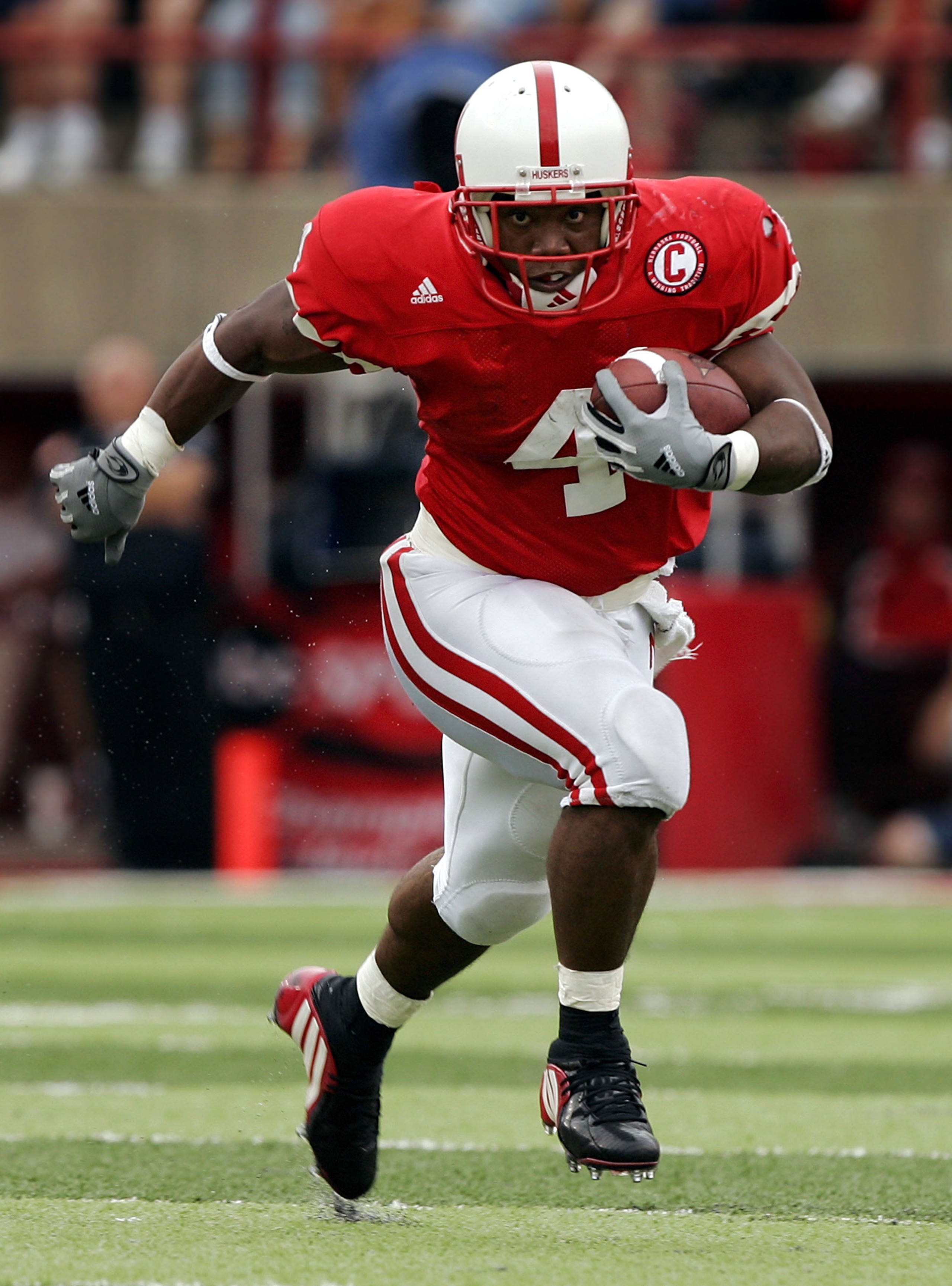 LINCOLN, NE - SEPTEMBER 17:  Running back Corey Ross #4 of the Nebraska Cornhuskers finds some running room against the Pittsburgh Panthers on September 17, 2005 at Memorial Stadium in Lincoln, Nebraska.  Nebraska won 7-6.  (Photo by Brian Bahr/Getty Imag