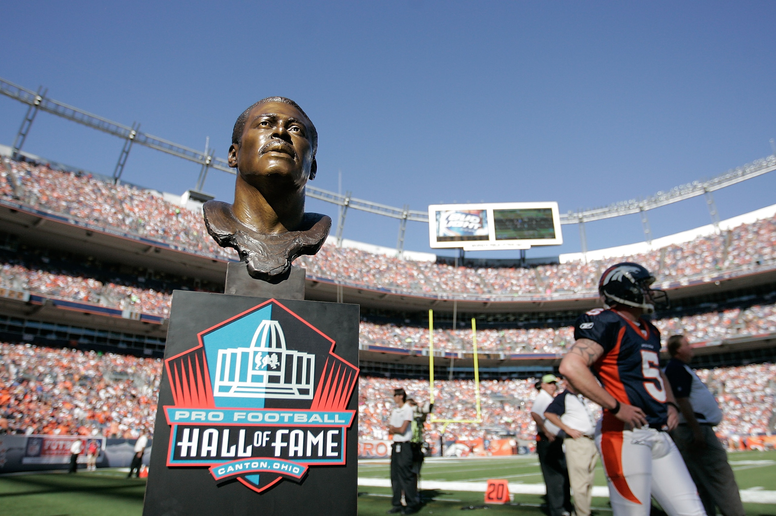 DENVER - SEPTEMBER 26:  A bronze statue of former Denver Broncos player and current Hall of Fame member Floyd Little waits on the sidelines before a ceremony to honor him at halftime against the Indianapolis Colts at INVESCO Field at Mile High on Septembe