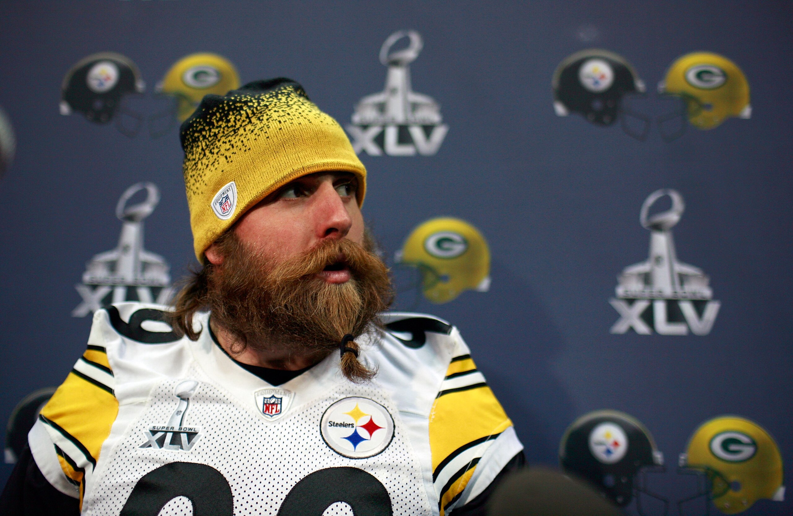FORT WORTH, TX - FEBRUARY 02: Defensive end Brett Keisel #99 of the Pittsburgh Steelers gathers his beard in an elastic hairband while talking with the media on February 2, 2011 in Fort Worth, Texas. The Pittsburgh Steelers will play the Green Bay Packer FORT WORTH, TX - FEBRUARY 02: Defensive end Brett Keisel #99 of the Pittsburgh Steelers gathers his beard in an elastic hairband while talking with the media on February 2, 2011 in Fort Worth, Texas. The Pittsburgh Steelers will play the Green Bay Packer