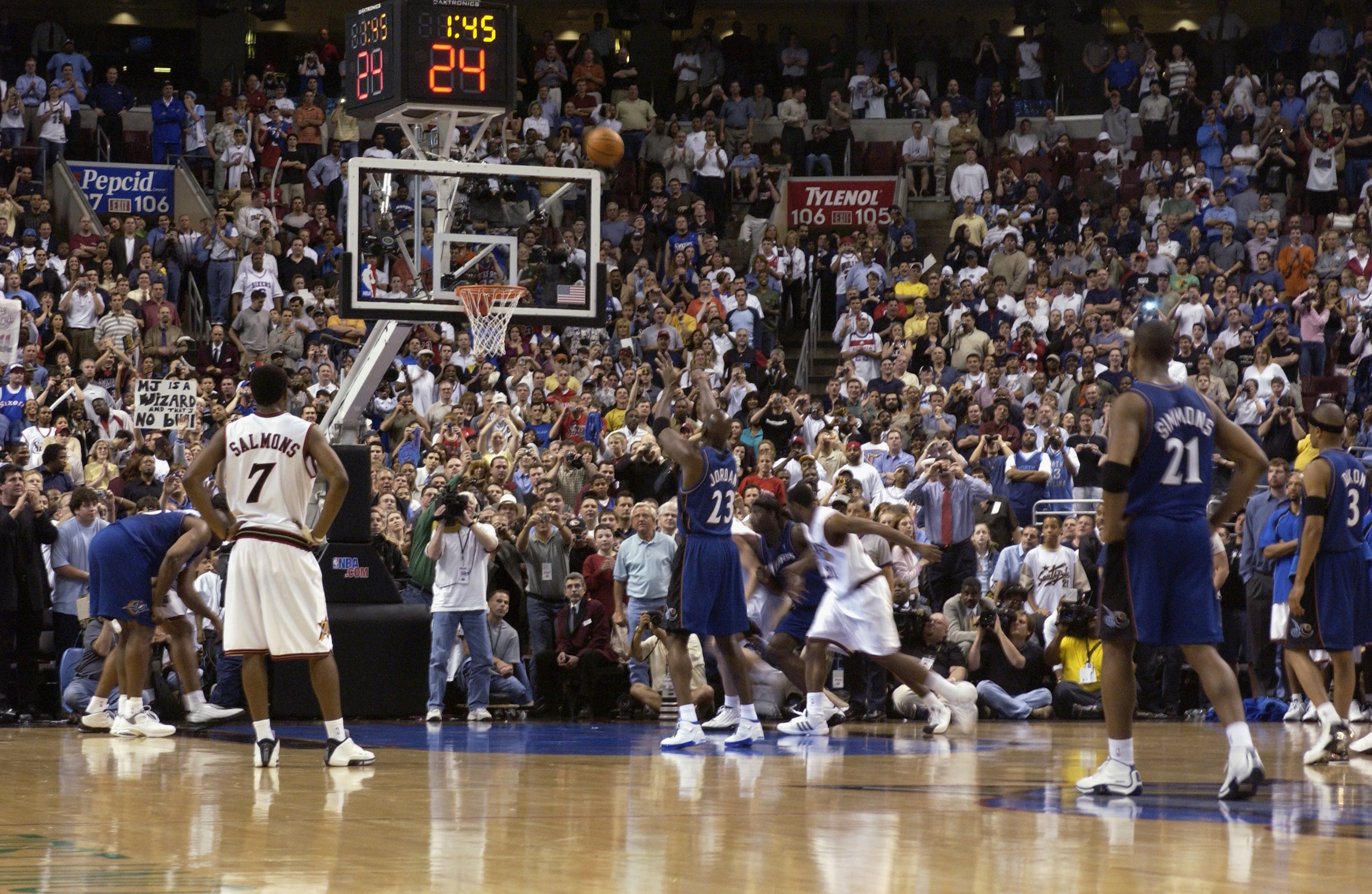 PHILADELPHIA - APRIL 16:  Michael Jordan #23 of the Washington Wizards makes his final point on a free throw during the final NBA game of his career, played against the Philadelphia 76ers at First Union Center on March 30, 2003 in Philadelphia, Pennsylvan