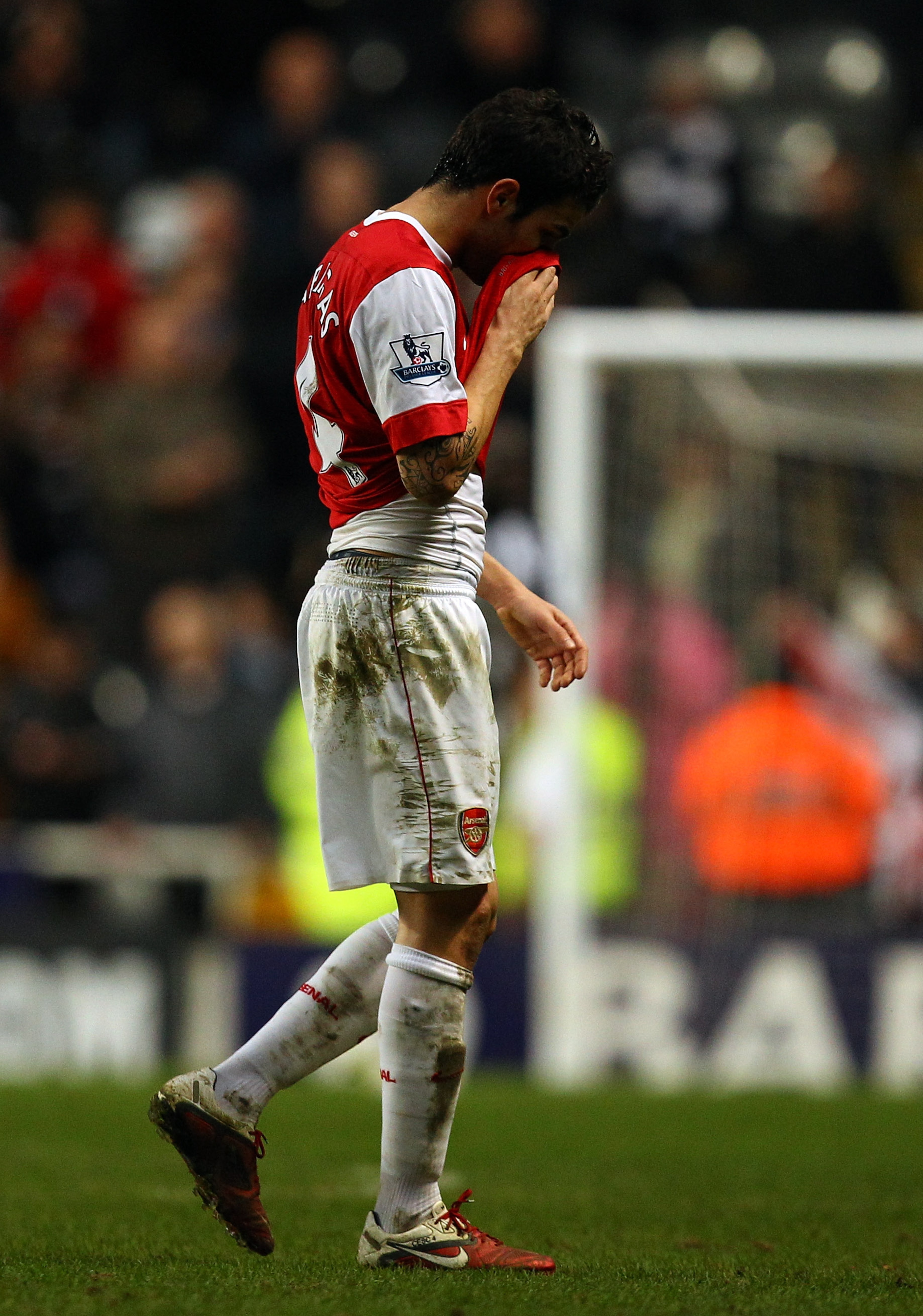 NEWCASTLE UPON TYNE, ENGLAND - FEBRUARY 05:  Cesc Fabregas of Arsenal walks off at the final whistle during the Barclays Premier League match between Newcastle United and Arsenal at St James' Park on February 5, 2011 in Newcastle upon Tyne, England.  (Pho