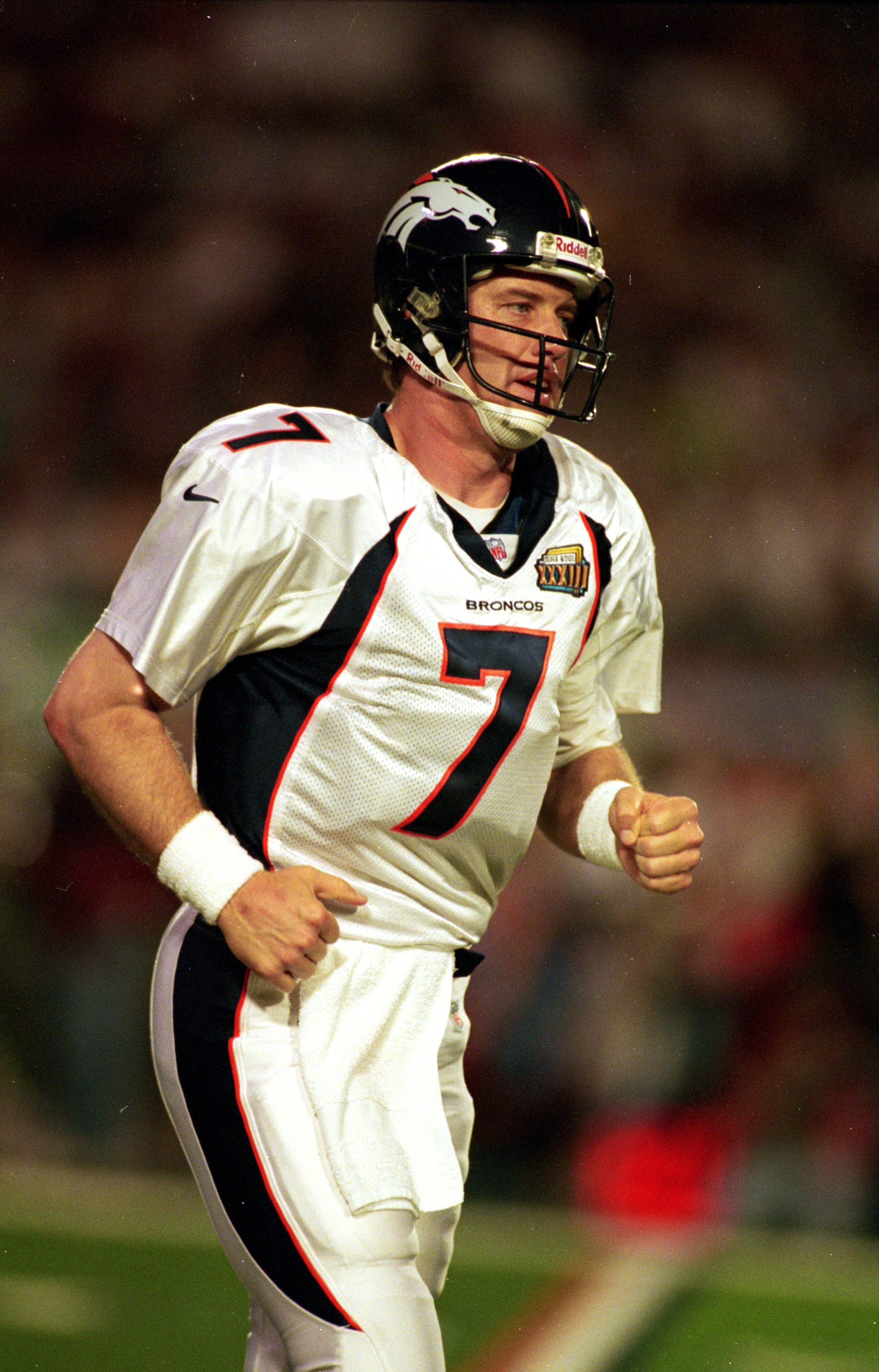 31 Jan 1999:   John Elway #7 of the Denver Broncos runs on the field during the Superbowl XXXIII against the Atlanta Falcons at the Pro Player Stadium in Miami, Florida. The Broncos defeated the Falcons 34-19. Mandatory Credit: Al Bello  /Allsport