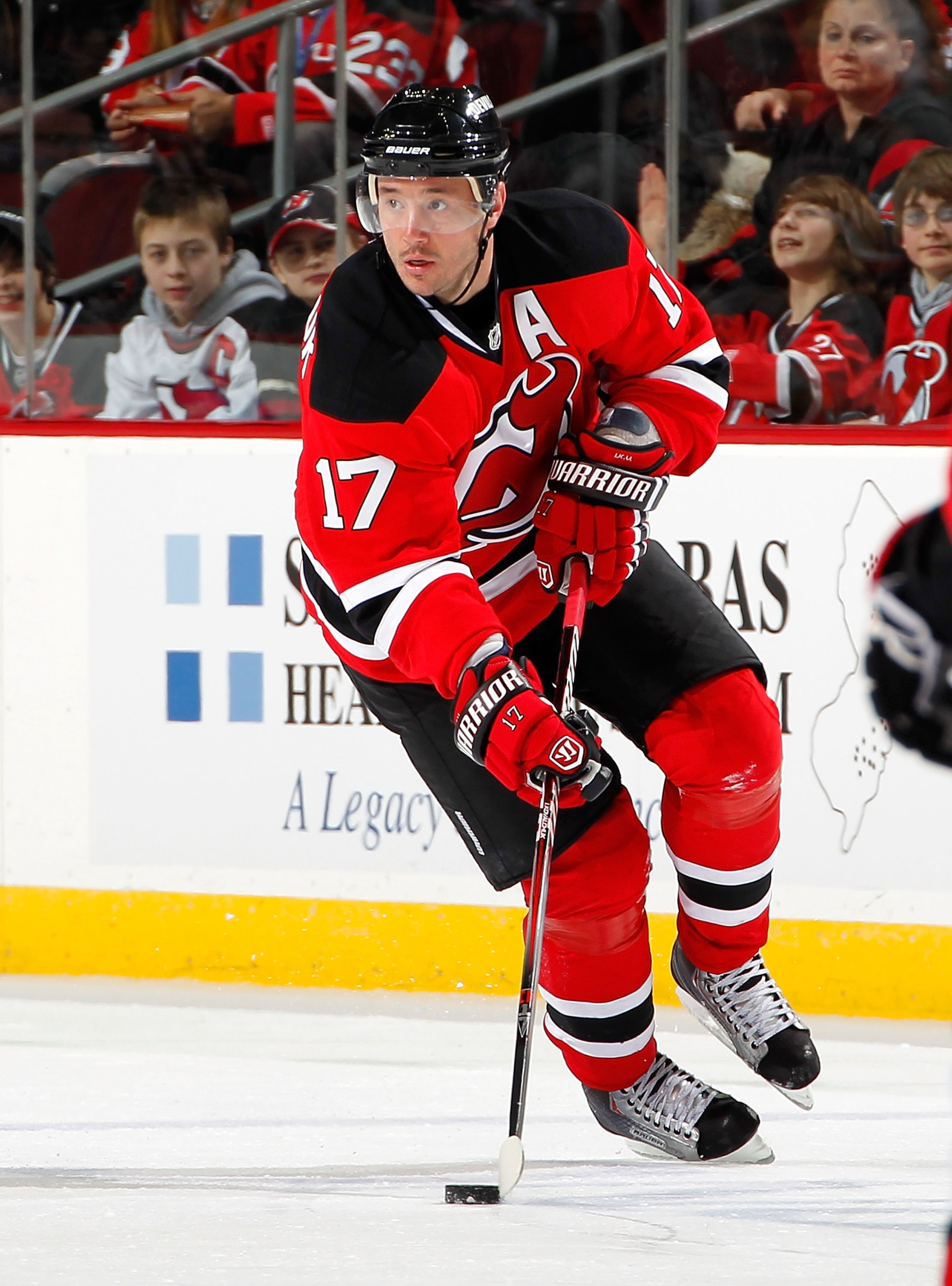 NEWARK, NJ - FEBRUARY 01:  Ilya Kovalchuk #17 of the New Jersey Devils skates during an NHL hockey game against the Ottawa Senators at the Prudential Center on February 1, 2011 in Newark, New Jersey.  (Photo by Paul Bereswill/Getty Images)