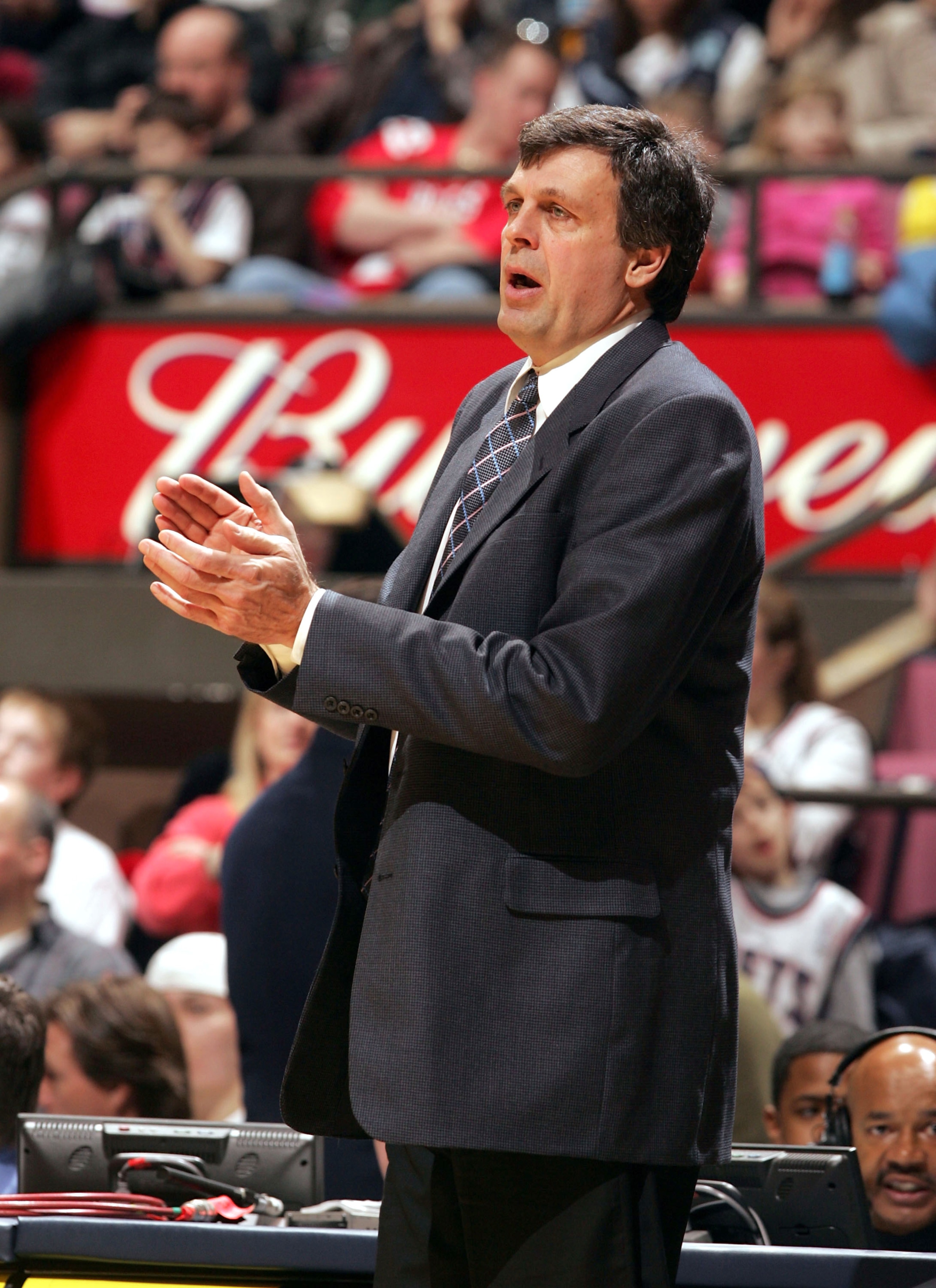 EAST RUTHERFORD , NJ - MARCH 26:  Head coach Kevin McHale of the Minnesota Timberwolves applaudes his teams effort during their game against the New Jersey Nets on March 26, 2005 at Continental Airlines Arena in East Rutherford, New Jersey.  NOTE TO USER: