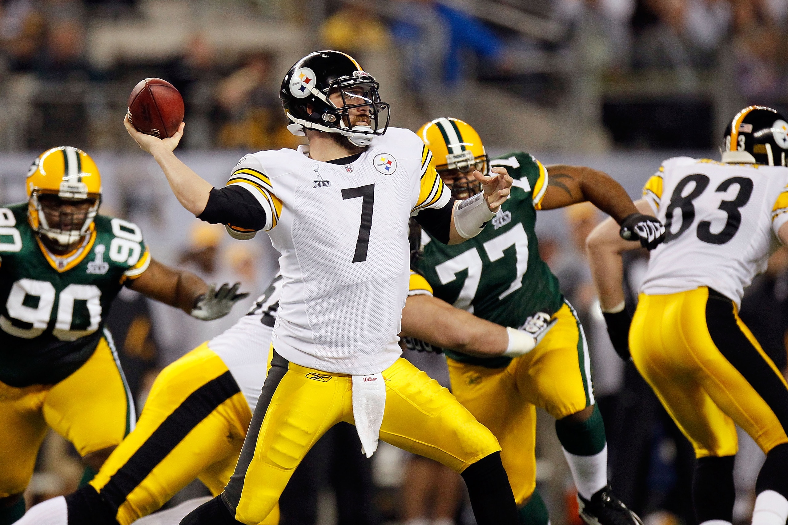 ARLINGTON, TX - FEBRUARY 06: Ben Roethlisberger #7 of the Pittsburgh Steelers passes the ball against the Green Bay Packers during the first half of Super Bowl XLV at Cowboys Stadium on February 6, 2011 in Arlington, Texas.  (Photo by Kevin C. Cox/Getty I