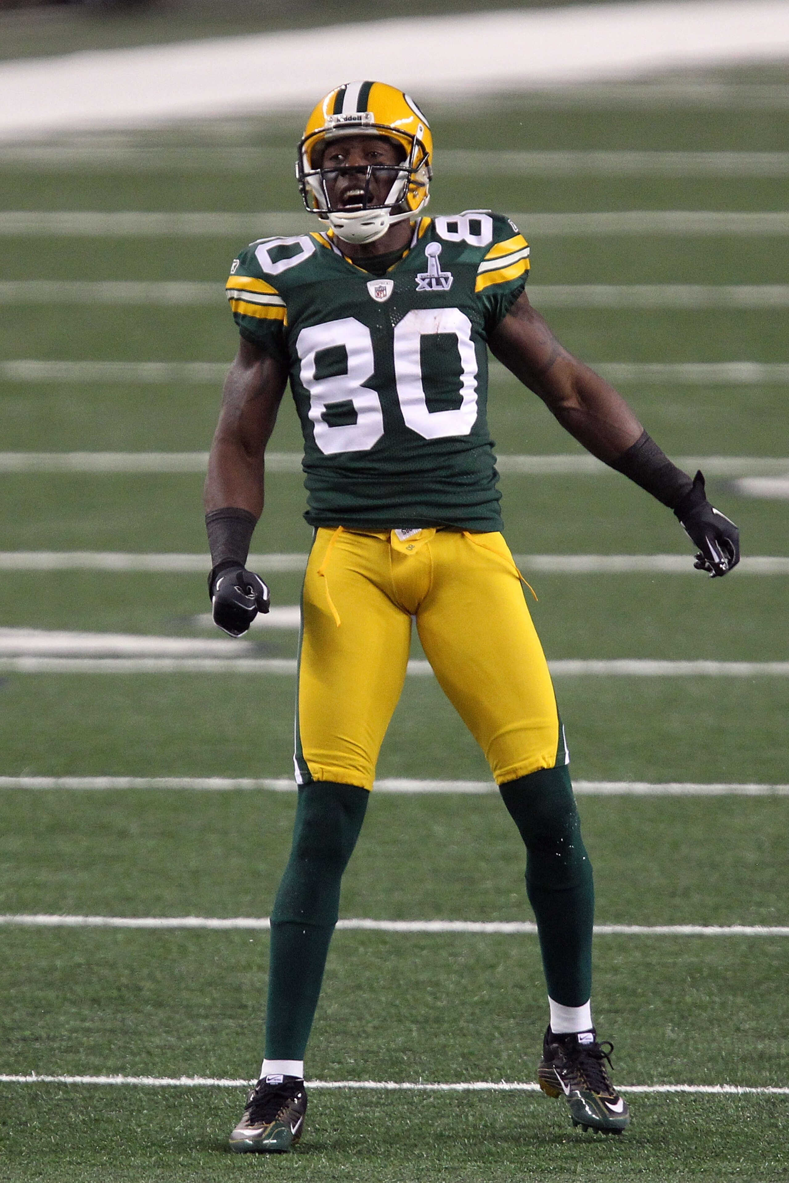 ARLINGTON, TX - FEBRUARY 06: Donald Driver #80 of the Green Bay Packers reacts after a first down against the Pittsburgh Steelers during Super Bowl XLV at Cowboys Stadium on February 6, 2011 in Arlington, Texas.  (Photo by Mike Ehrmann/Getty Images)
