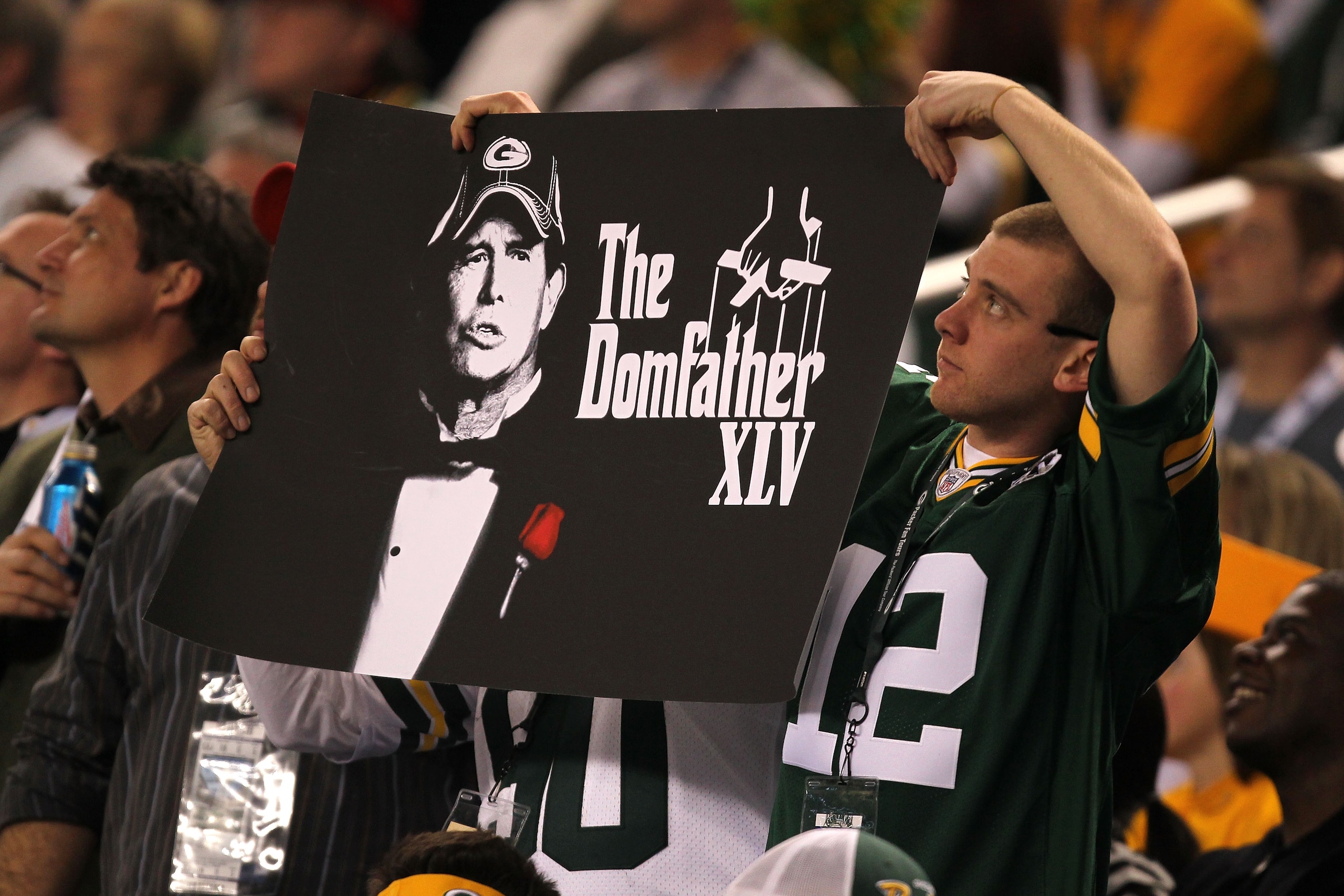ARLINGTON, TX - FEBRUARY 06:  A Green Bay Packers holds up a sign for defensive coordinator Dom Capers during Super Bowl XLV at Cowboys Stadium on February 6, 2011 in Arlington, Texas.  (Photo by Mike Ehrmann/Getty Images)