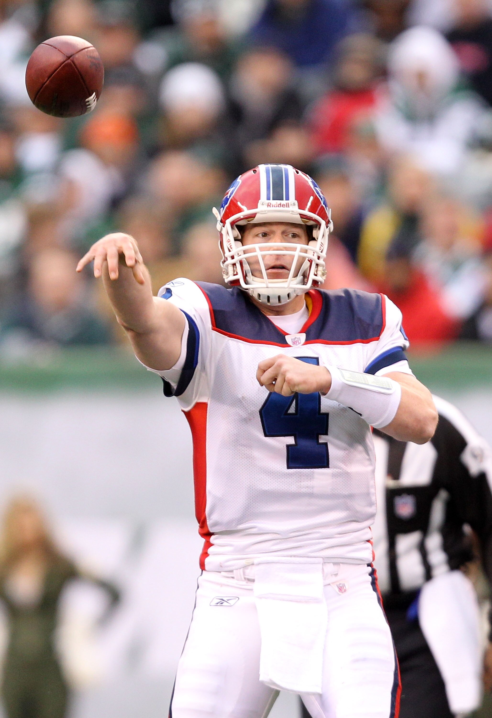 EAST RUTHERFORD, NJ - JANUARY 02:  Brian Brohm #4 of the Buffalo Bills passes against the New York Jets at New Meadowlands Stadium on January 2, 2011 in East Rutherford, New Jersey.  (Photo by Michael Heiman/Getty Images)