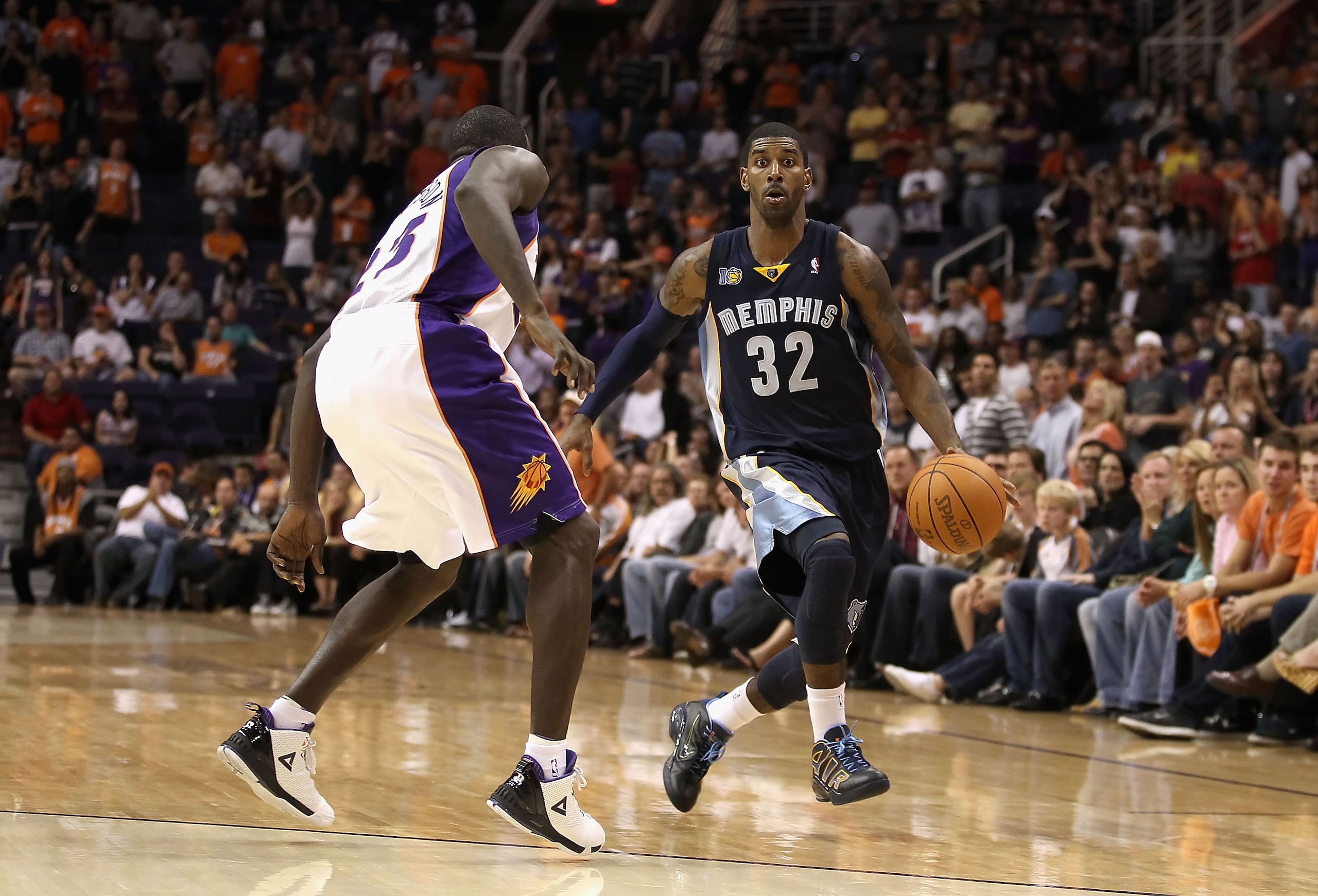 PHOENIX - NOVEMBER 05:  O.J. Mayo #32 of the Memphis Grizzlies handles the ball during the NBA game against the Phoenix Suns at US Airways Center on November 5, 2010 in Phoenix, Arizona. NOTE TO USER: User expressly acknowledges and agrees that, by downlo