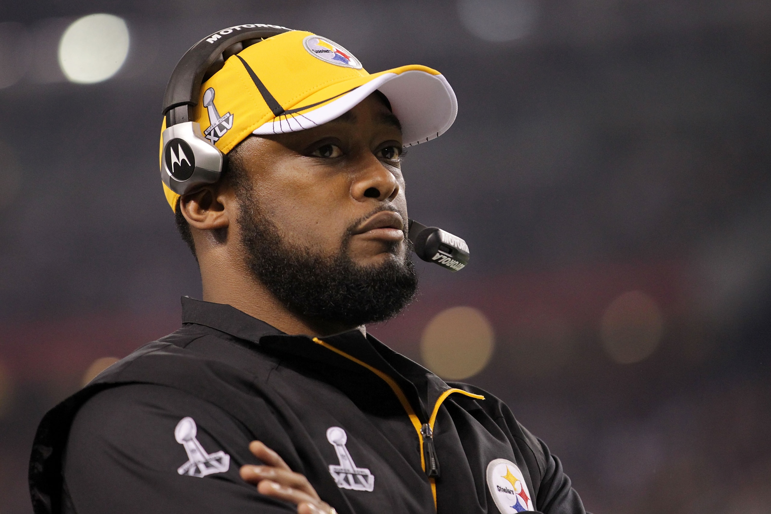 ARLINGTON, TX - FEBRUARY 06:  Head coach Mike Tomlin of the Pittsburgh Steelers looks on against the Green Bay Packers during the third quarter of Super Bowl XLV at Cowboys Stadium on February 6, 2011 in Arlington, Texas.  (Photo by Doug Pensinger/Getty I