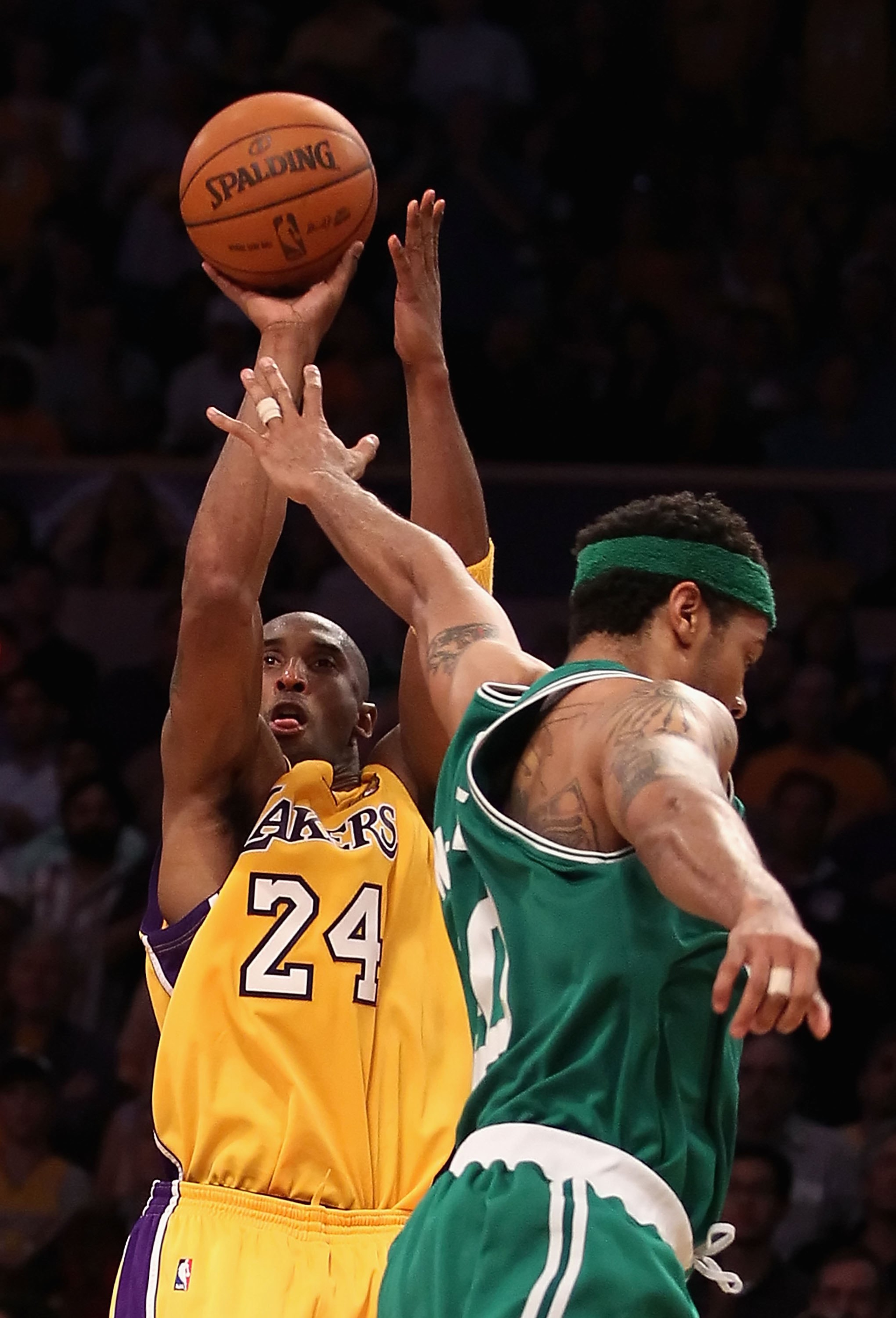 LOS ANGELES, CA - JUNE 17: Kobe Bryant #24 of the Los Angeles Lakers goes up for a shot over Rasheed Wallace #30 of the Boston Celtics in Game Seven of the 2010 NBA Finals at Staples Center on June 17, 2010 in Los Angeles, California. NOTE TO USER: User LOS ANGELES, CA - JUNE 17: Kobe Bryant #24 of the Los Angeles Lakers goes up for a shot over Rasheed Wallace #30 of the Boston Celtics in Game Seven of the 2010 NBA Finals at Staples Center on June 17, 2010 in Los Angeles, California. NOTE TO USER: User