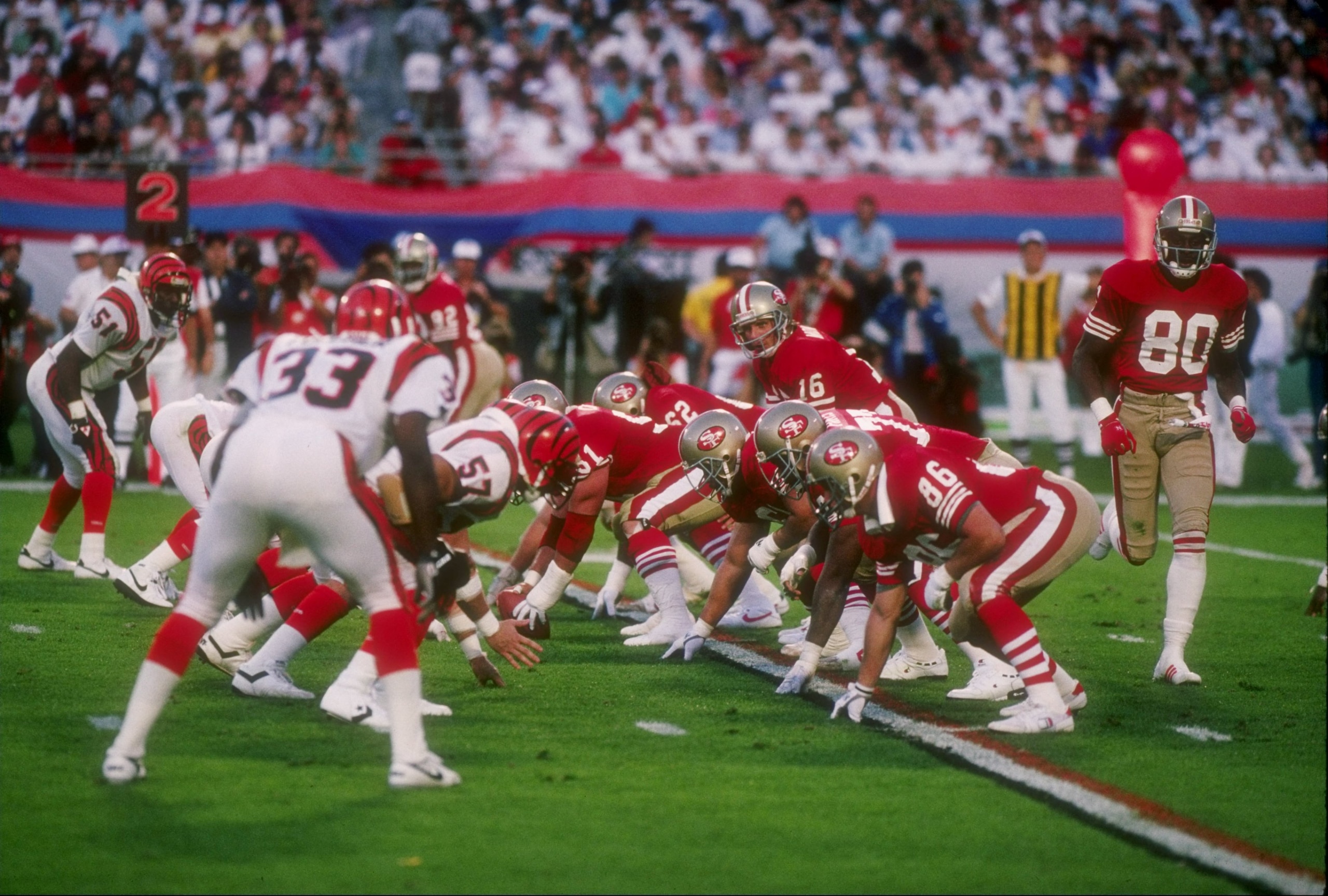 22 Jan 1989:  General view of Super Bowl XXIII between the San Francisco 49ers and the Cincinnati Bengals at Joe Robbie Stadium in Miami, Florida.  The 49ers won the game, 20-16. Mandatory Credit: Rick Stewart  /Allsport