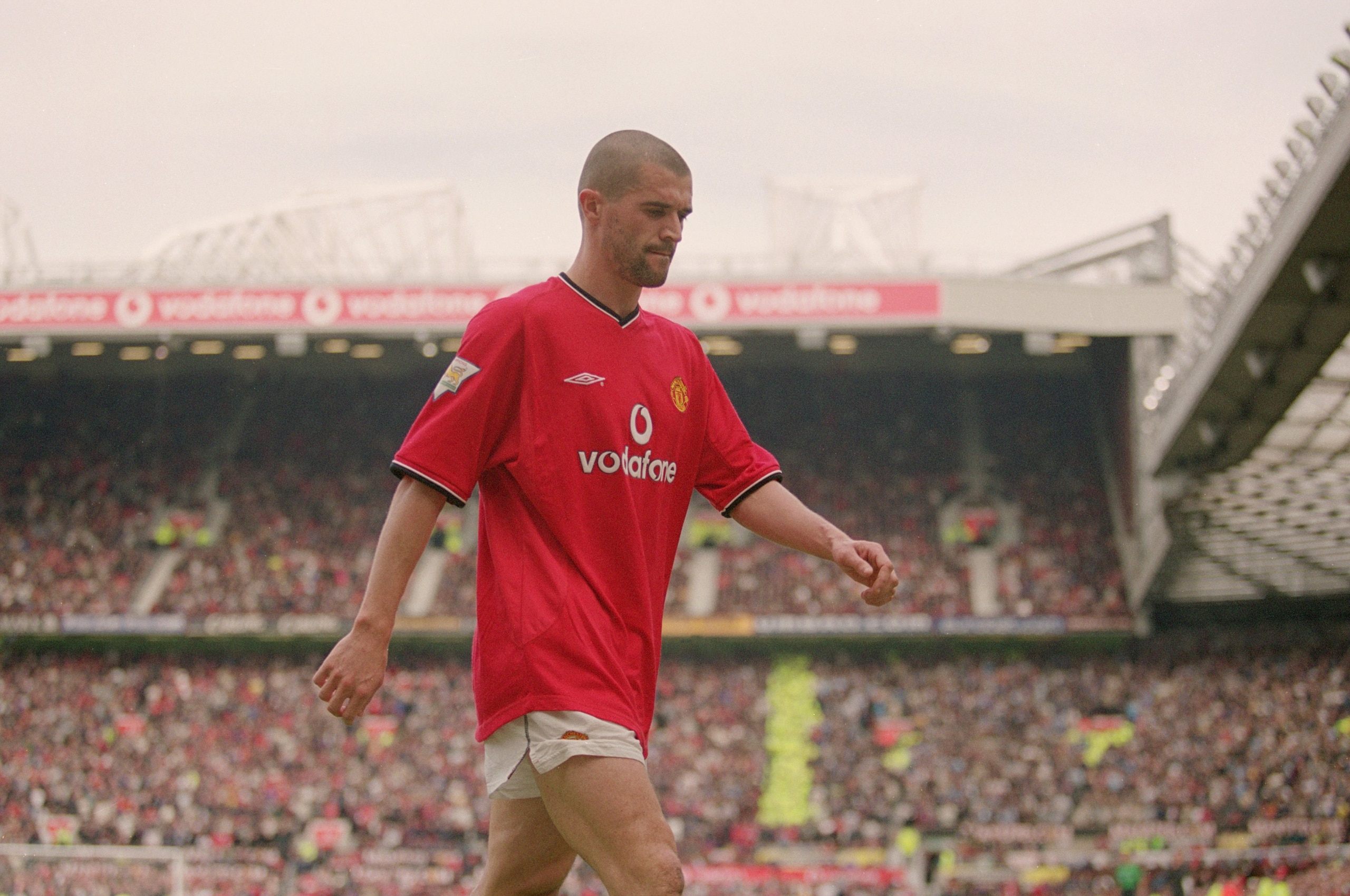 21 Apr 2001:  Roy Keane of Manchester United walks off after being sent-off during the FA Carling Premiership match against Manchester City played at Old Trafford, in Manchester, England. The match ended in a 1-1 draw. \ Mandatory Credit: Gary M Prior/All