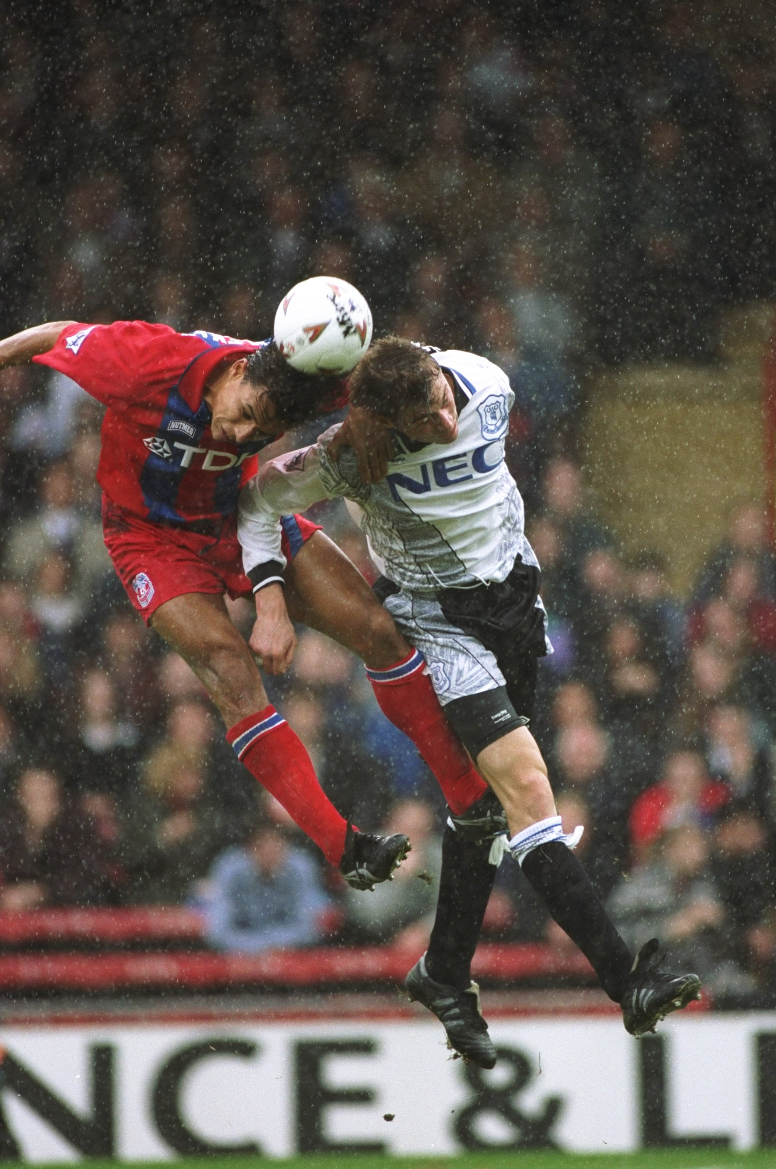 22 Oct 1994:  Chris Coleman of Crystal Palace and Duncan Ferguson of Everton jump for the ball during an FA Carling Premiership match at Selhurst Park in London. Crystal Palace won the match 1-0. \ Mandatory Credit: Dan  Smith/Allsport