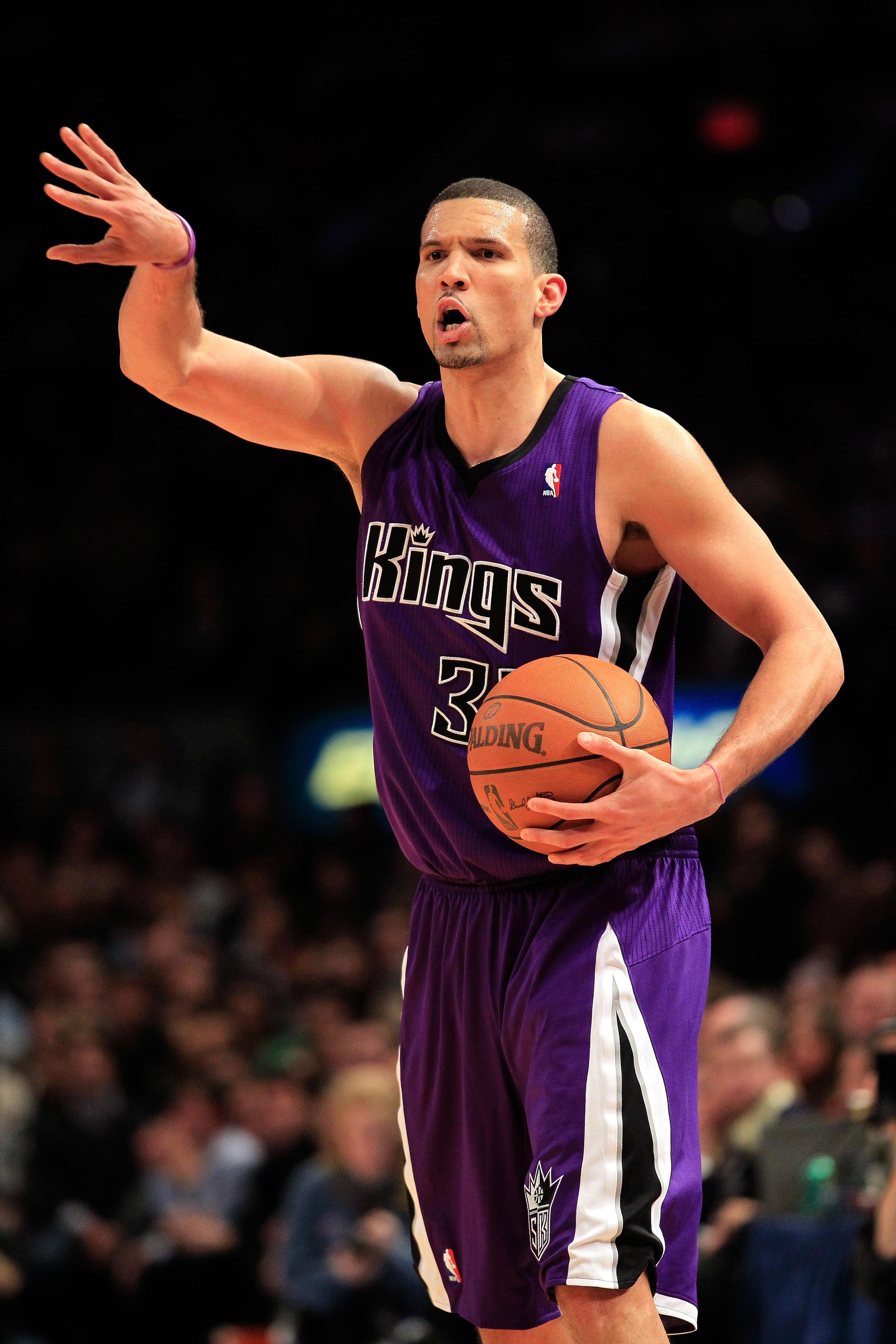 NEW YORK, NY - JANUARY 14:  Francisco Garcia #32 of the Sacramento Kings reacts during the game against the New York Knicks at Madison Square Garden on January 14, 2011 in New York City. NOTE TO USER: User expressly acknowledges and agrees that, by downlo