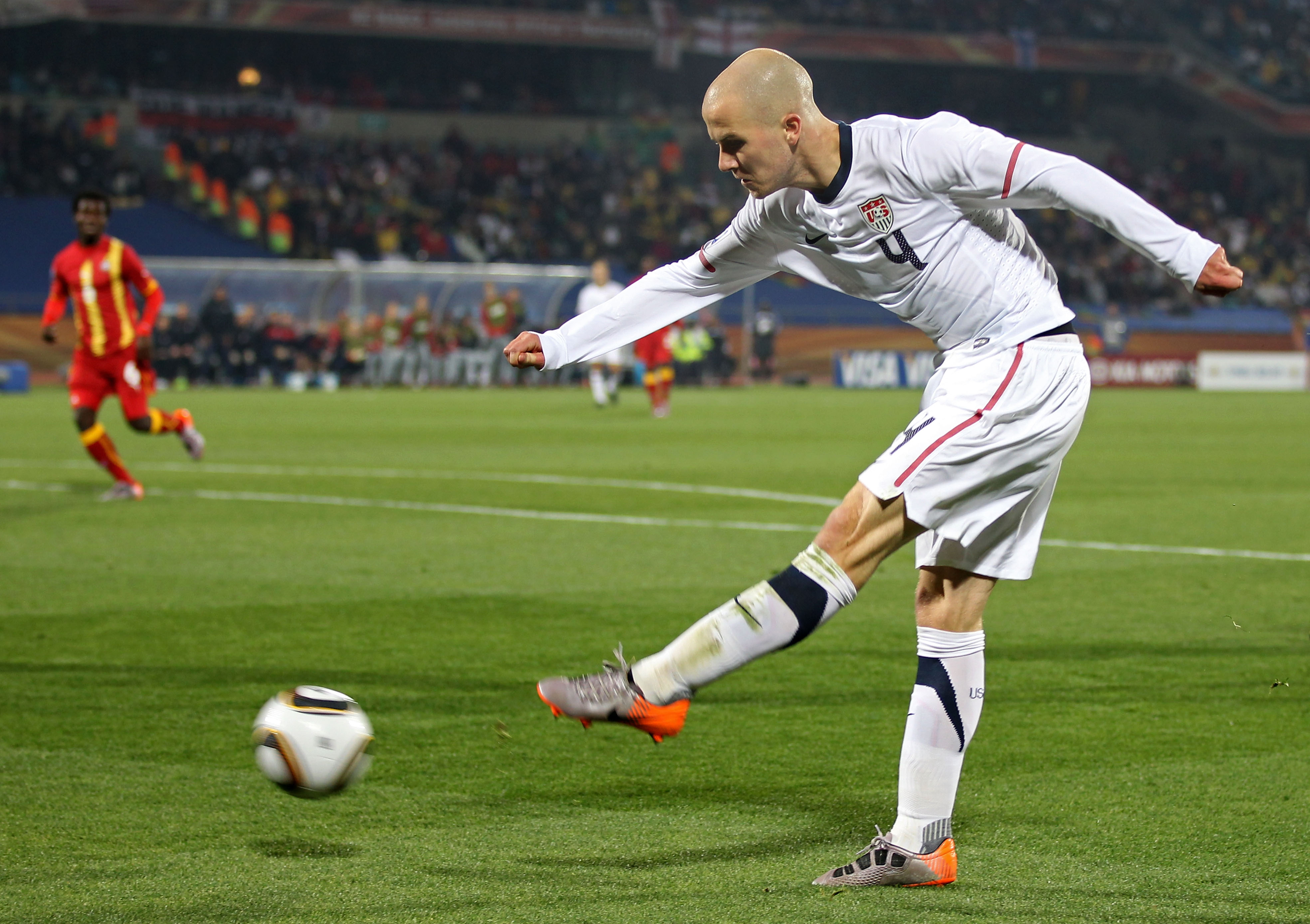 RUSTENBURG, SOUTH AFRICA - JUNE 26: Michael Bradley of the United States in action during the 2010 FIFA World Cup South Africa Round of Sixteen match between USA and Ghana at Royal Bafokeng Stadium on June 26, 2010 in Rustenburg, South Africa.  (Photo by
