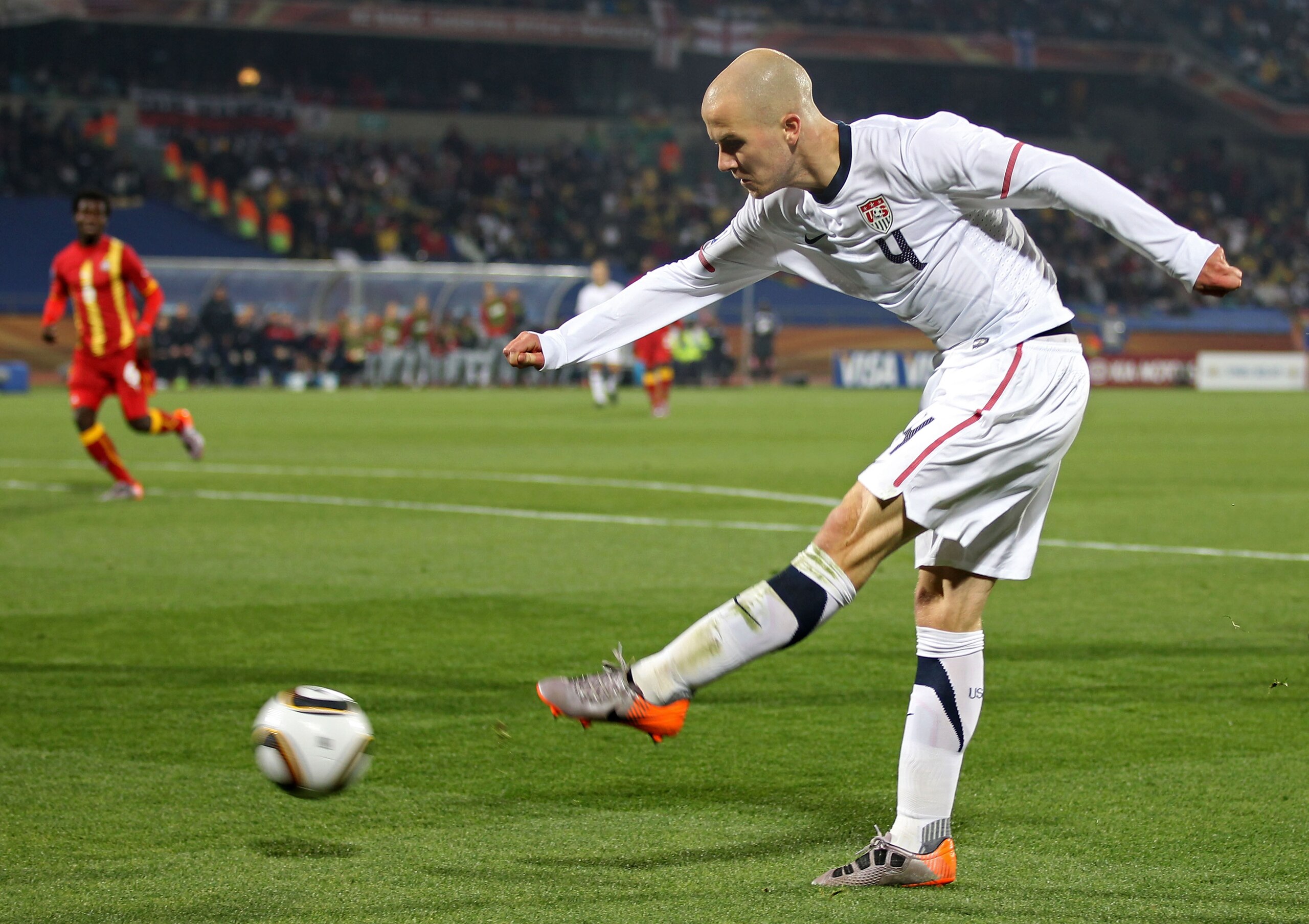 RUSTENBURG, SOUTH AFRICA - JUNE 26: Michael Bradley of the United States in action during the 2010 FIFA World Cup South Africa Round of Sixteen match between USA and Ghana at Royal Bafokeng Stadium on June 26, 2010 in Rustenburg, South Africa.  (Photo by