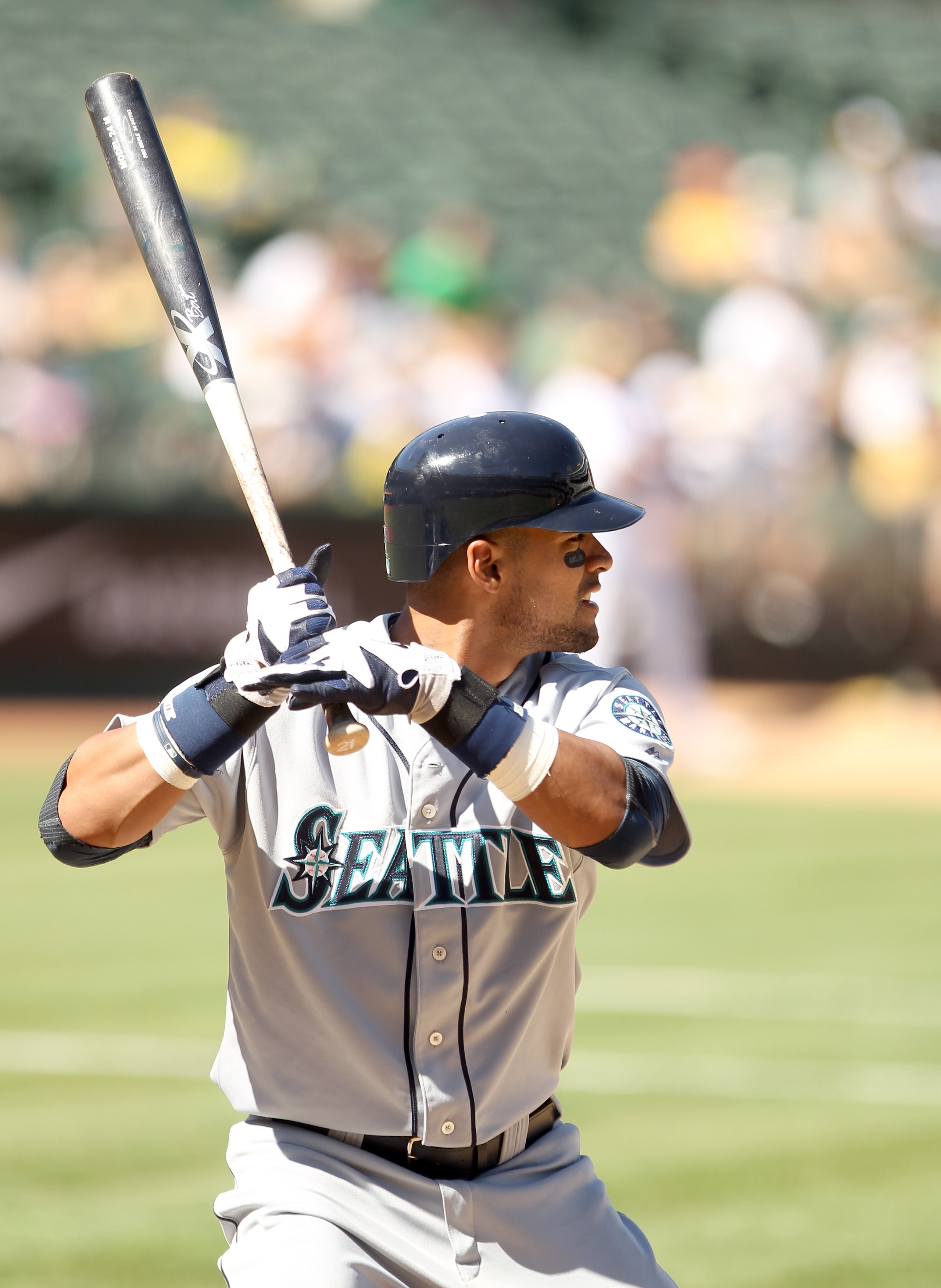 OAKLAND, CA - SEPTEMBER 06: Franklin Gutierrez #21 of the Seattle Mariners bats against the Oakland Athletics at the Oakland-Alameda County Coliseum on September 6, 2010 in Oakland, California. (Photo by Ezra Shaw/Getty Images) OAKLAND, CA - SEPTEMBER 06: Franklin Gutierrez #21 of the Seattle Mariners bats against the Oakland Athletics at the Oakland-Alameda County Coliseum on September 6, 2010 in Oakland, California. (Photo by Ezra Shaw/Getty Images)
