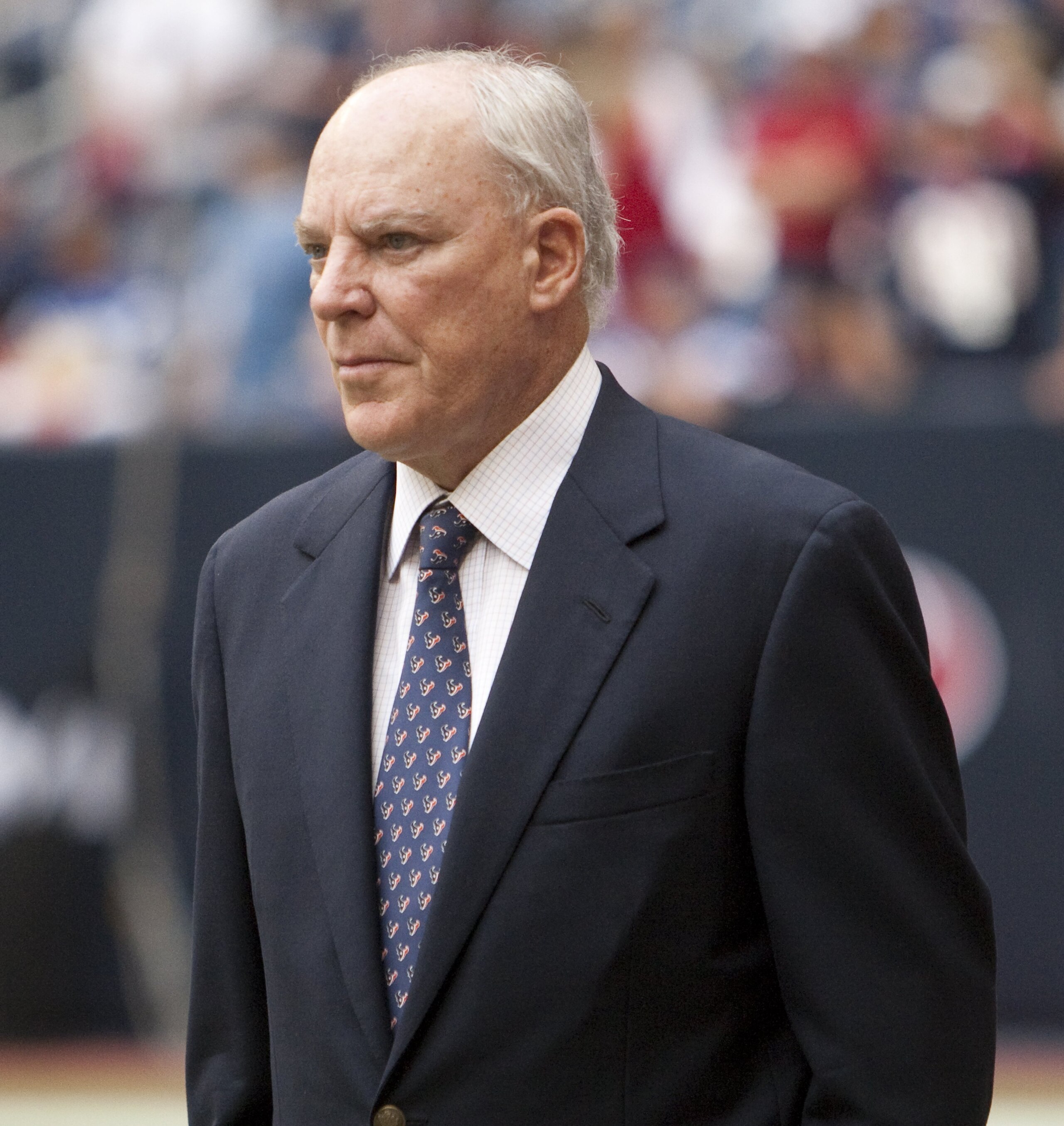 HOUSTON - NOVEMBER 29:  Houston Texans owner Bob McNair walks on the sidelines during their game against the Indianapolis Colts at Reliant Stadium on November 29, 2009 in Houston, Texas.  (Photo by Bob Levey/Getty Images)