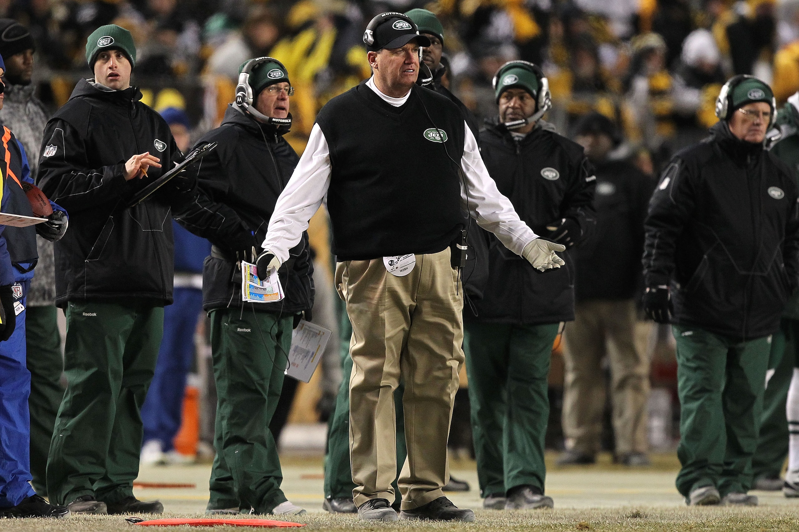 PITTSBURGH, PA - JANUARY 23:  Head coach Rex Ryan of the New York Jets reacts against the Pittsburgh Steelers during the 2011 AFC Championship game at Heinz Field on January 23, 2011 in Pittsburgh, Pennsylvania.  (Photo by Al Bello/Getty Images)