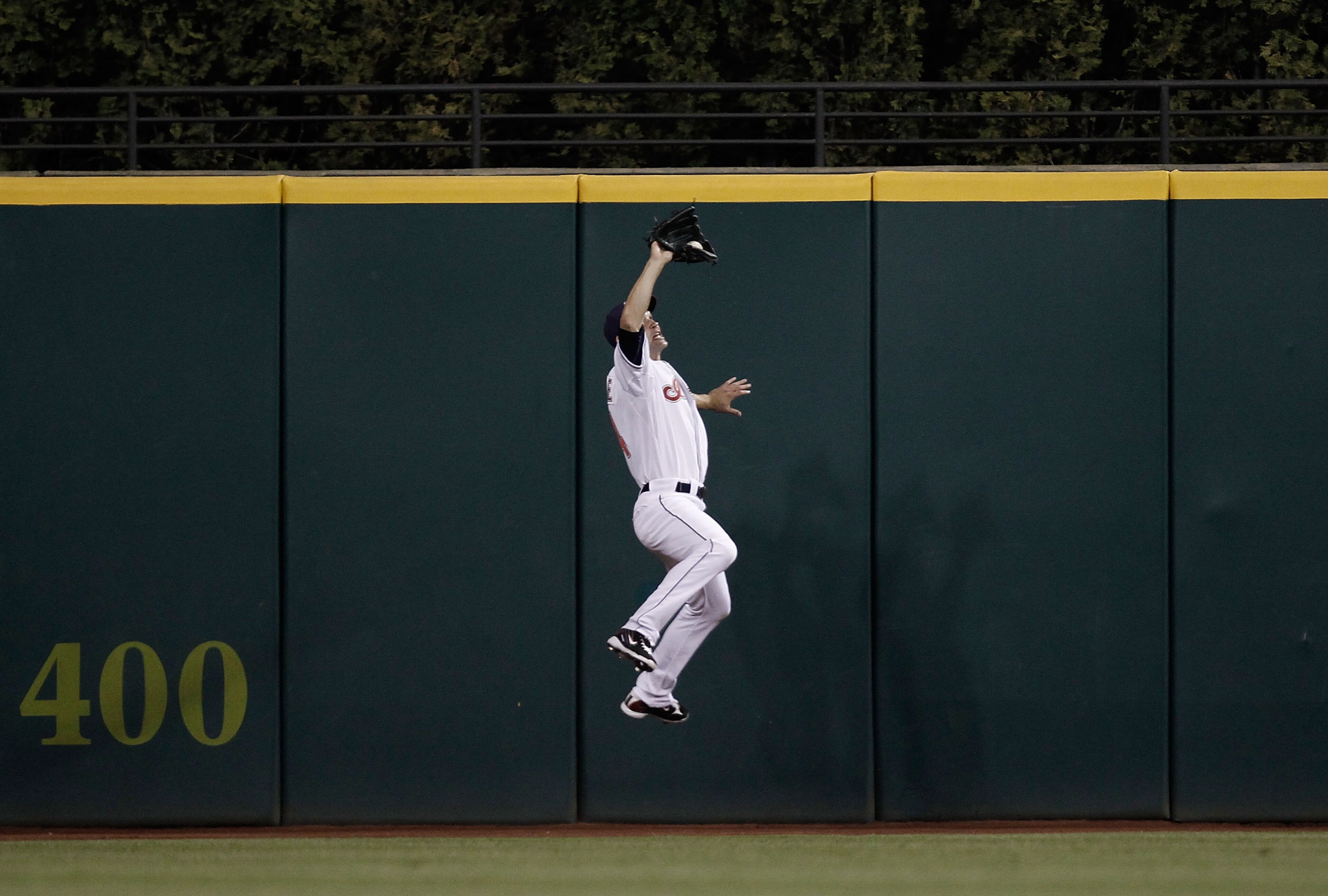 CLEVELAND - APRIL 30: Grady Sizemore #24 of the Cleveland Indians makes a catch in the outfield against the Minnesota Twins during the game on April 30, 2010 at Progressive Field in Cleveland, Ohio. (Photo by Jared Wickerham/Getty Images) CLEVELAND - APRIL 30: Grady Sizemore #24 of the Cleveland Indians makes a catch in the outfield against the Minnesota Twins during the game on April 30, 2010 at Progressive Field in Cleveland, Ohio. (Photo by Jared Wickerham/Getty Images)