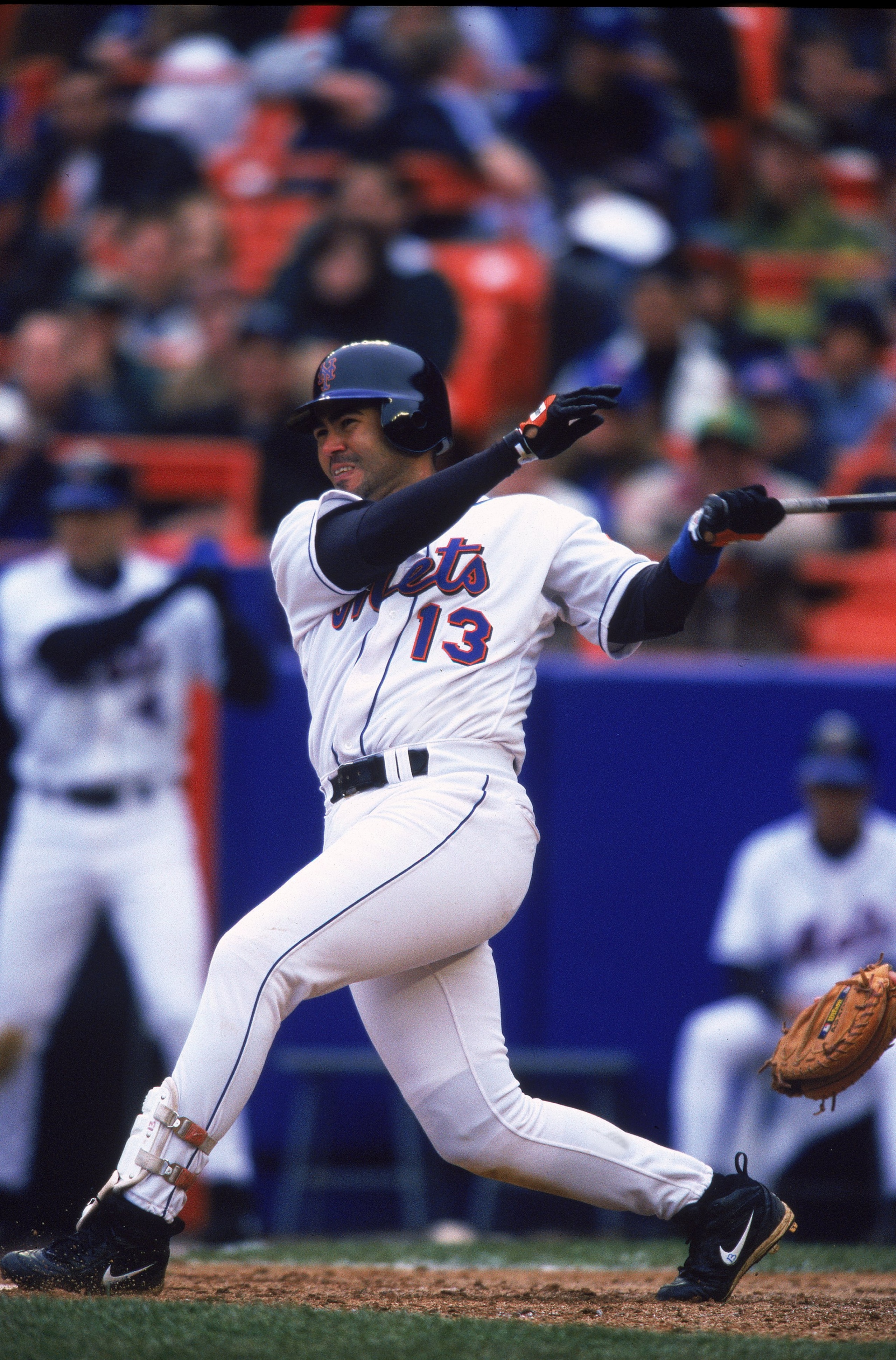 22 Apr 2000:  Edgardo Alfonzo #13 of the New York Mets in action during the game against the Chicago Cubs at Shea Stadium in Flushing, New York. The Mets defeated the Cubs 8-3. Mandatory Credit: Ezra O. Shaw  /Allsport