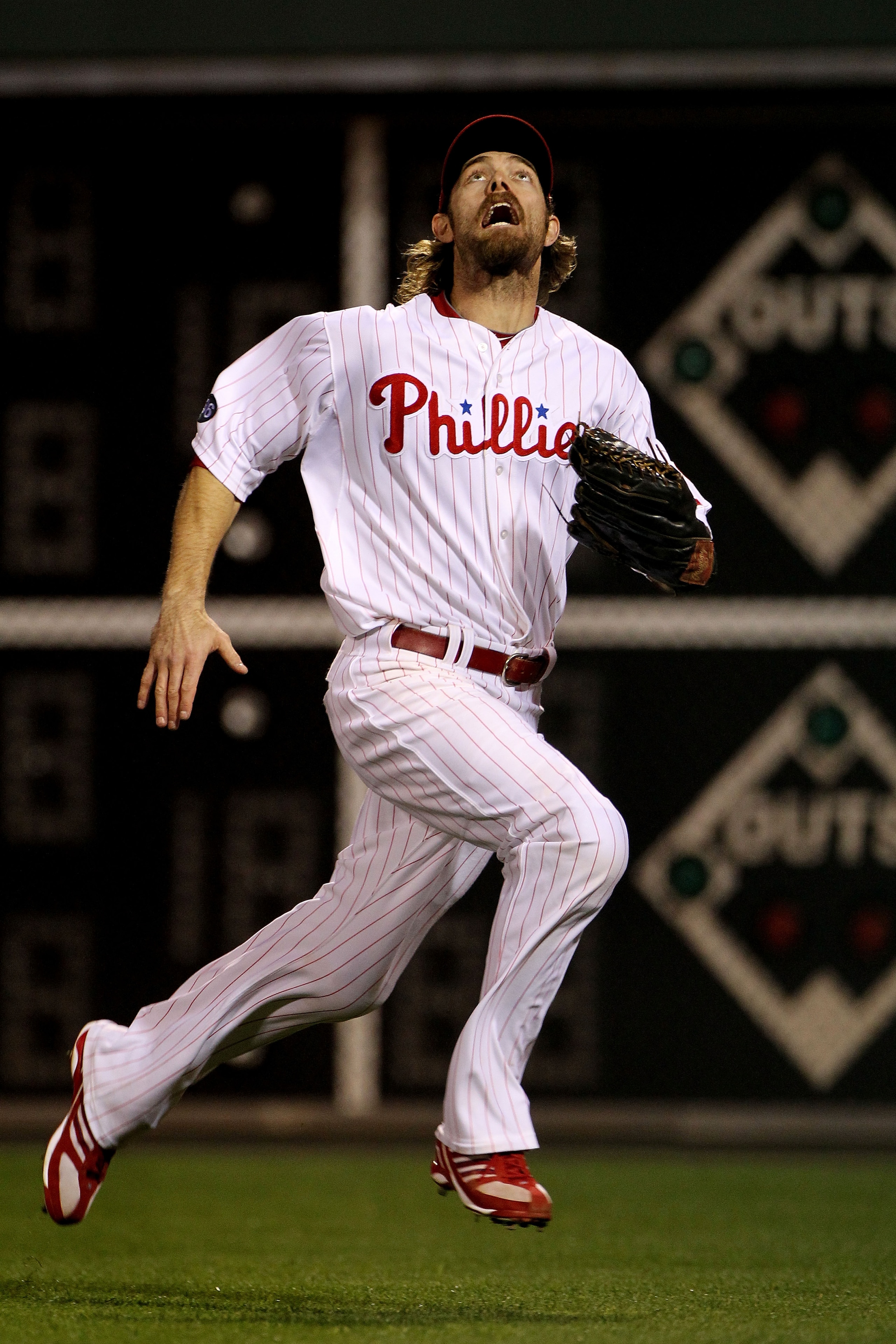 PHILADELPHIA - OCTOBER 23:  Jayson Werth #28 of the Philadelphia Phillies chases down a foul ball against the San Francisco Giants in Game Six of the NLCS during the 2010 MLB Playoffs at Citizens Bank Park on October 23, 2010 in Philadelphia, Pennsylvania