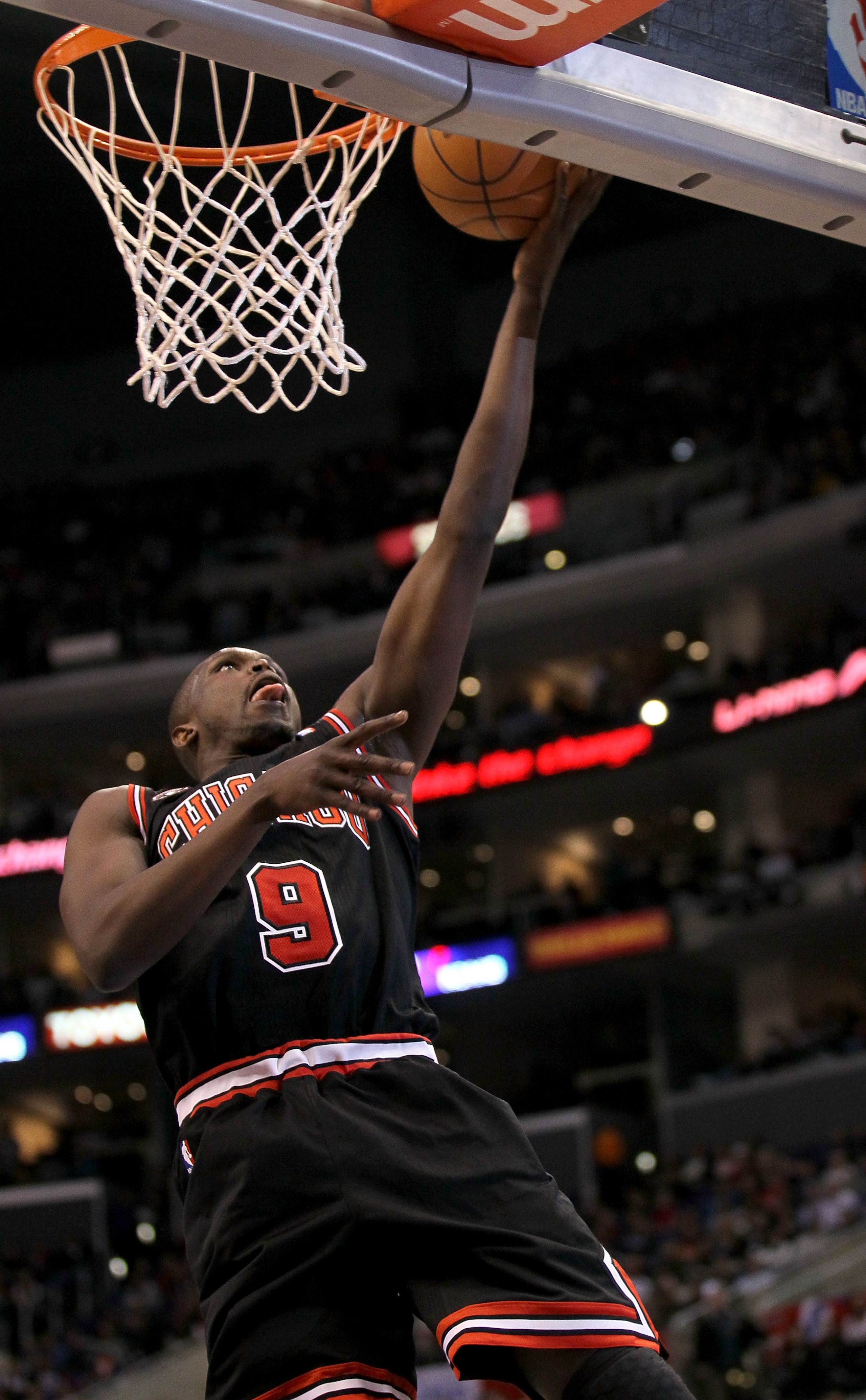 LOS ANGELES, CA - FEBRUARY 02: Luol Deng #9 of the Chicago Bulls goes up for a shot against the Los Angeles Clippers at Staples Center on February 2, 2011 in Los Angeles, California. The Bulls won 106-88. NOTE TO USER: User expressly acknowledges and a LOS ANGELES, CA - FEBRUARY 02: Luol Deng #9 of the Chicago Bulls goes up for a shot against the Los Angeles Clippers at Staples Center on February 2, 2011 in Los Angeles, California. The Bulls won 106-88. NOTE TO USER: User expressly acknowledges and a
