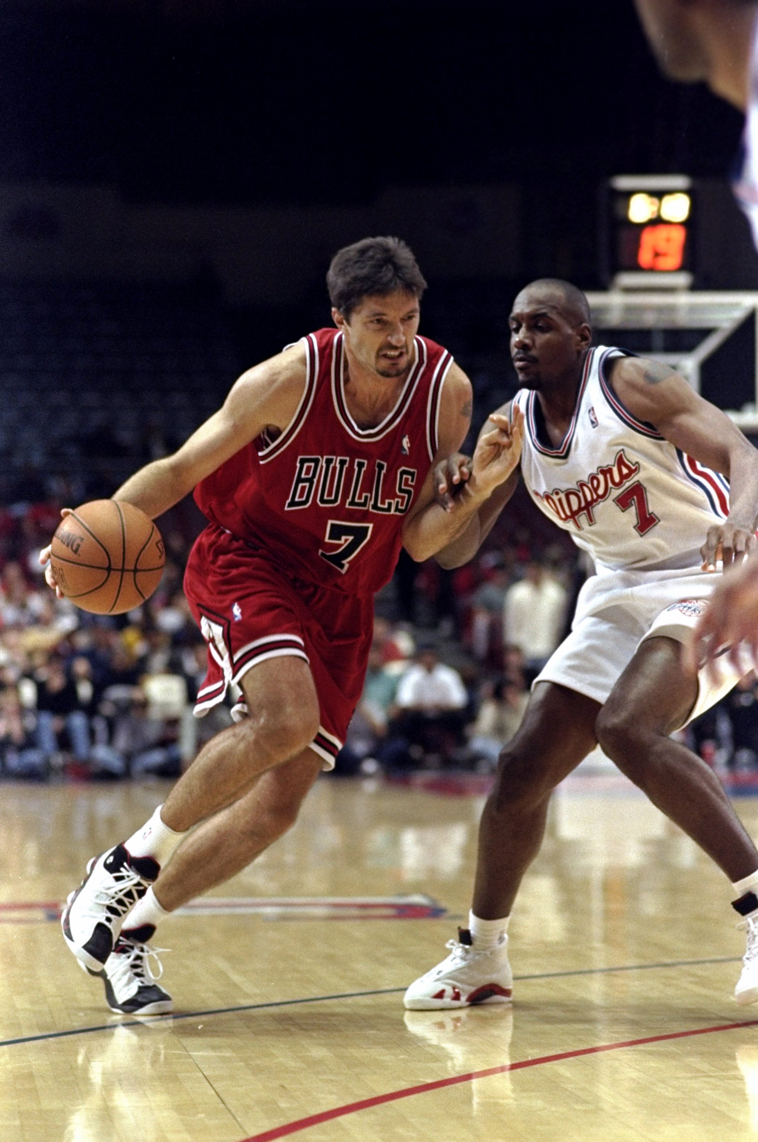 7 Feb 1999: Toni Kukoc #7 of the Chicago Bulls dribbles during the game against the Los Angeles Clippers at the LA Sports Arena in Los Angeles, California. The Bulls defeated the Clippers 89-84. Mandatory Credit: Aubrey Washington /Allsport 7 Feb 1999: Toni Kukoc #7 of the Chicago Bulls dribbles during the game against the Los Angeles Clippers at the LA Sports Arena in Los Angeles, California. The Bulls defeated the Clippers 89-84. Mandatory Credit: Aubrey Washington /Allsport