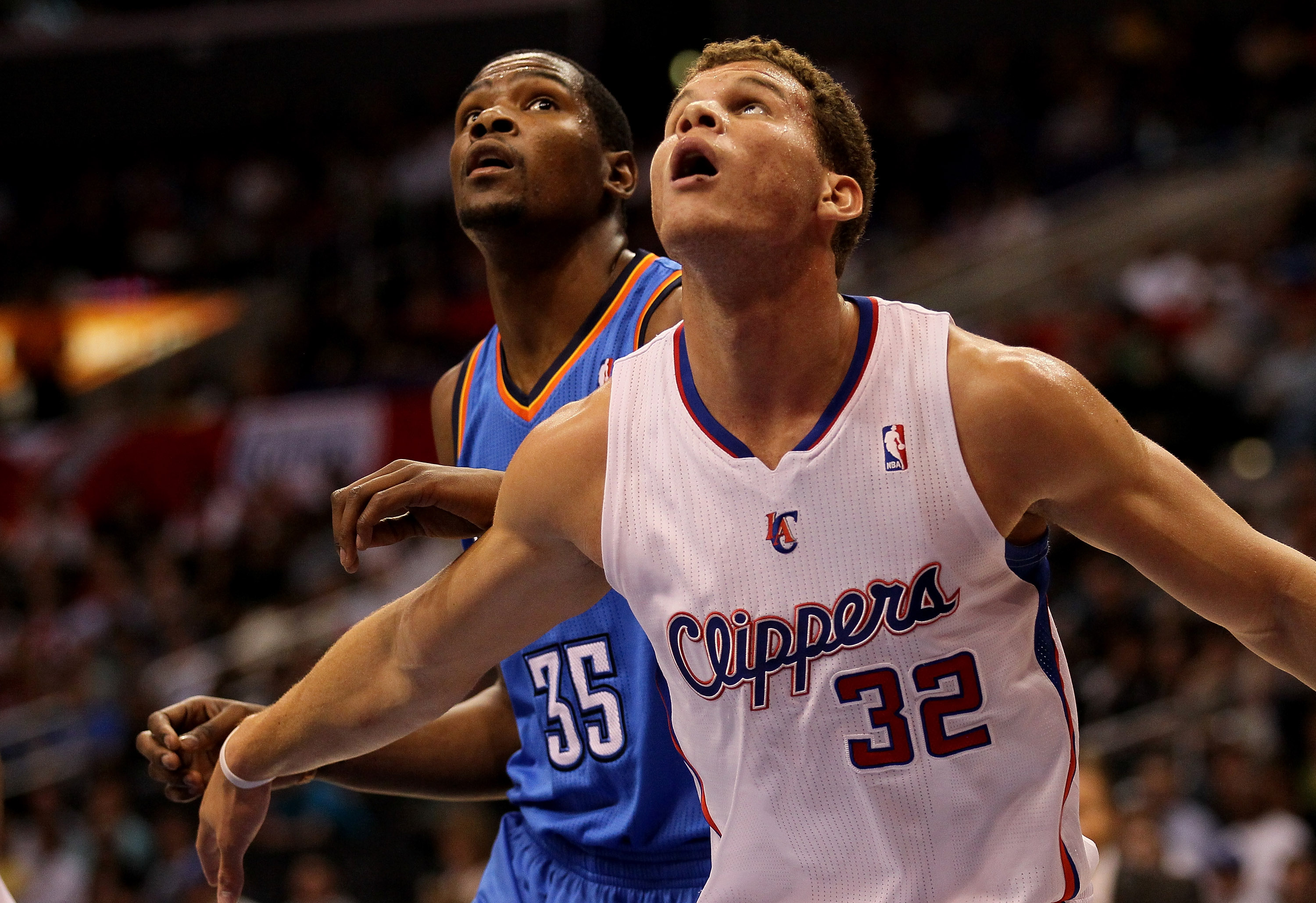 LOS ANGELES - NOVEMBER 3:  Blake Griffin #32 of the Los Angeles Clippers and Kevin Durant #35 of the Oklahoma City Thunder look for a rebound at Staples Center on November 3, 2010 in Los Angeles, California.  NOTE TO USER: User expressly acknowledges and