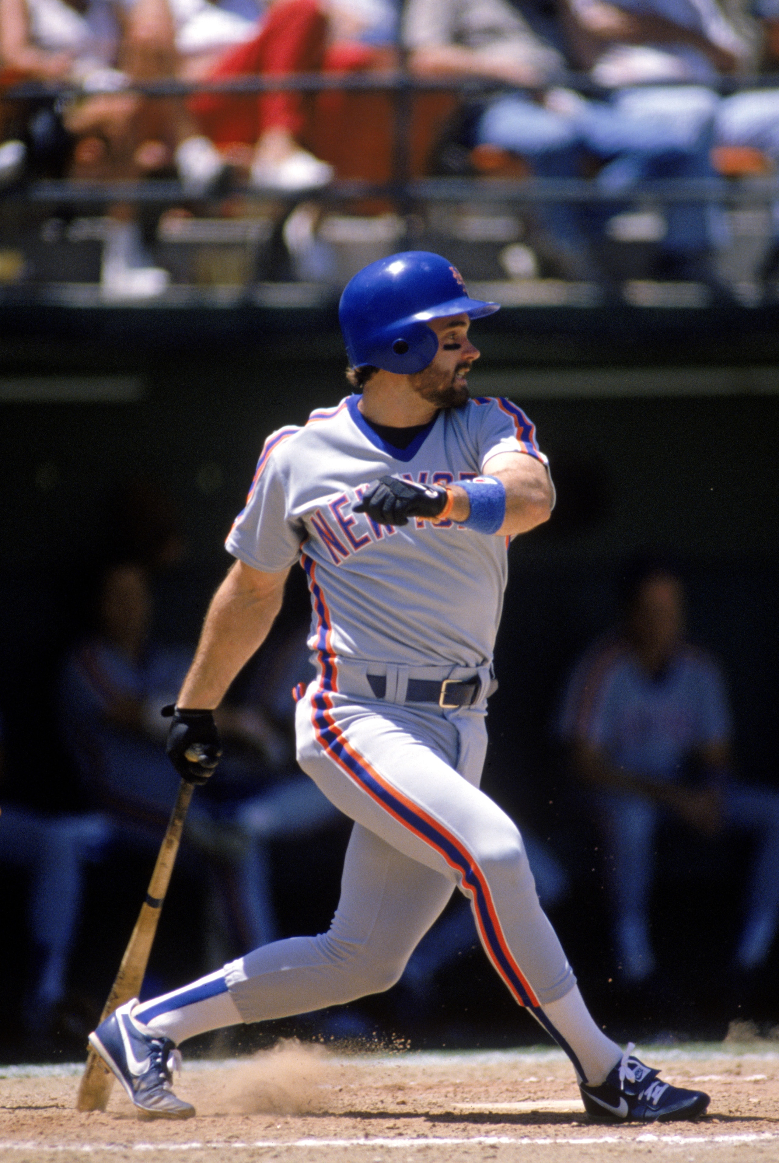 1989:  Howard Johnson of the New York Mets swings during a game in the 1989 season. ( Photo by: Stephen Dunn/Getty Images)